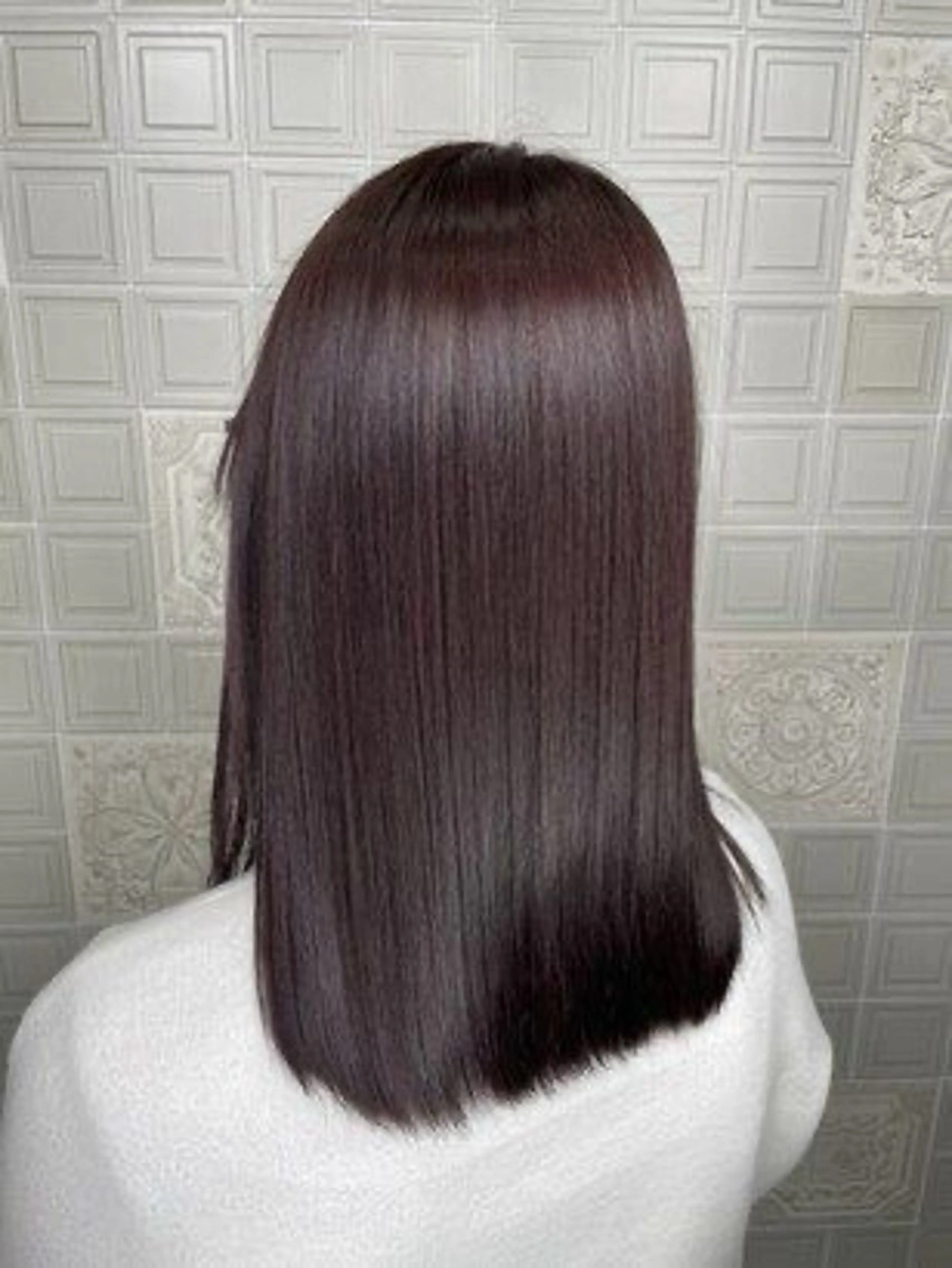 セミロング カラー 叶 妃万里のヘアスタイル