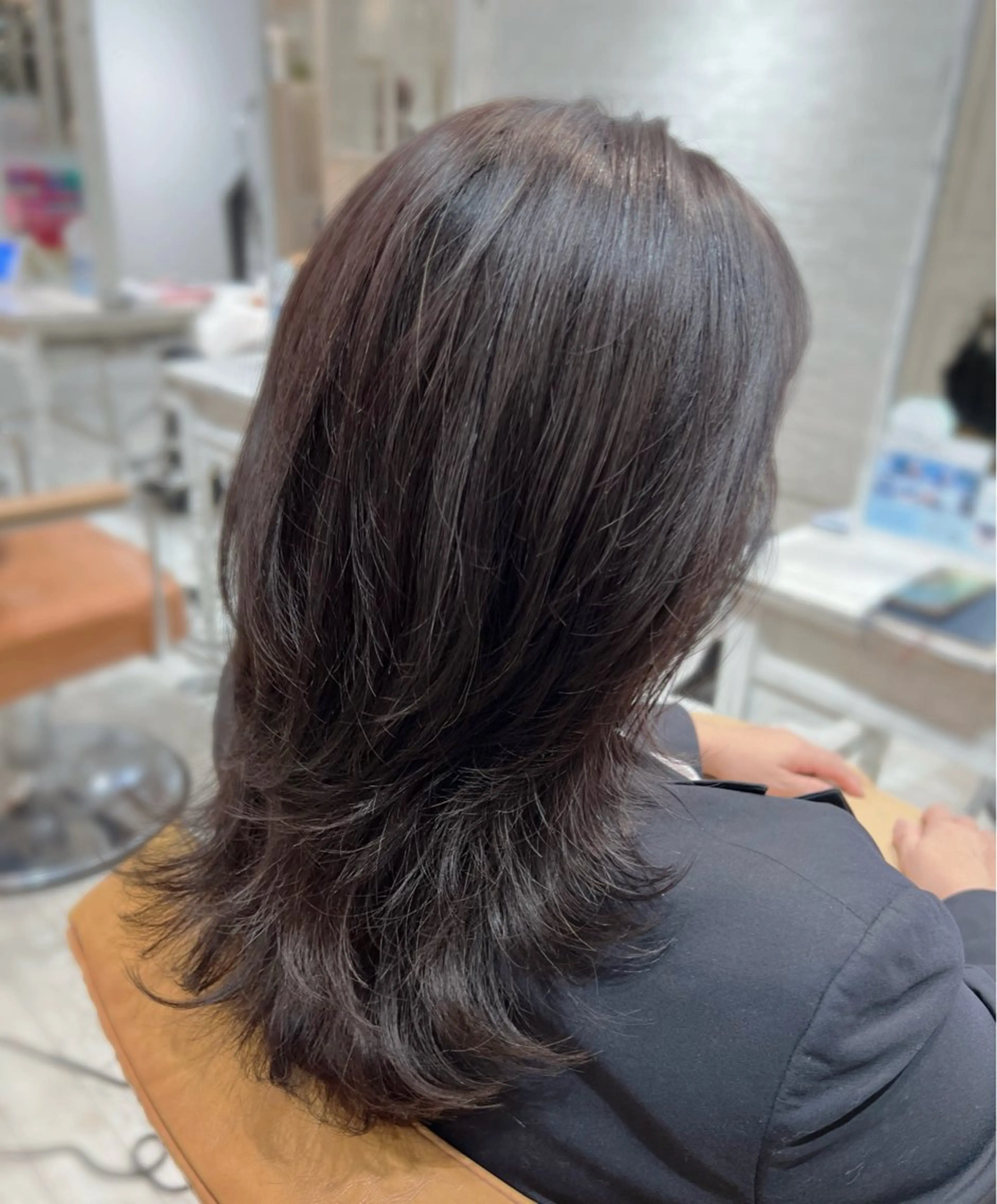 セミロング ハイレイヤー/顔周り /レイヤーカットのヘアスタイル