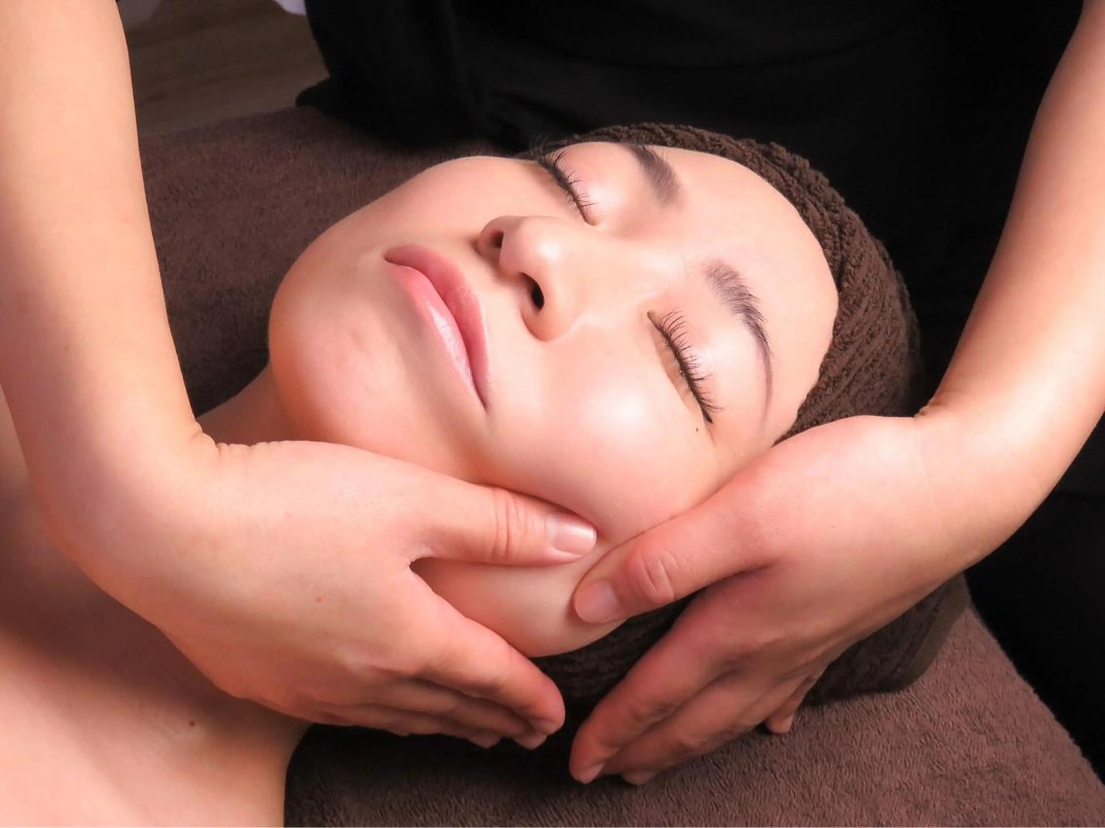 ミニモ限定価格❗️✨小顔を形状記憶✨マシーン施術付き60分7700円の写真