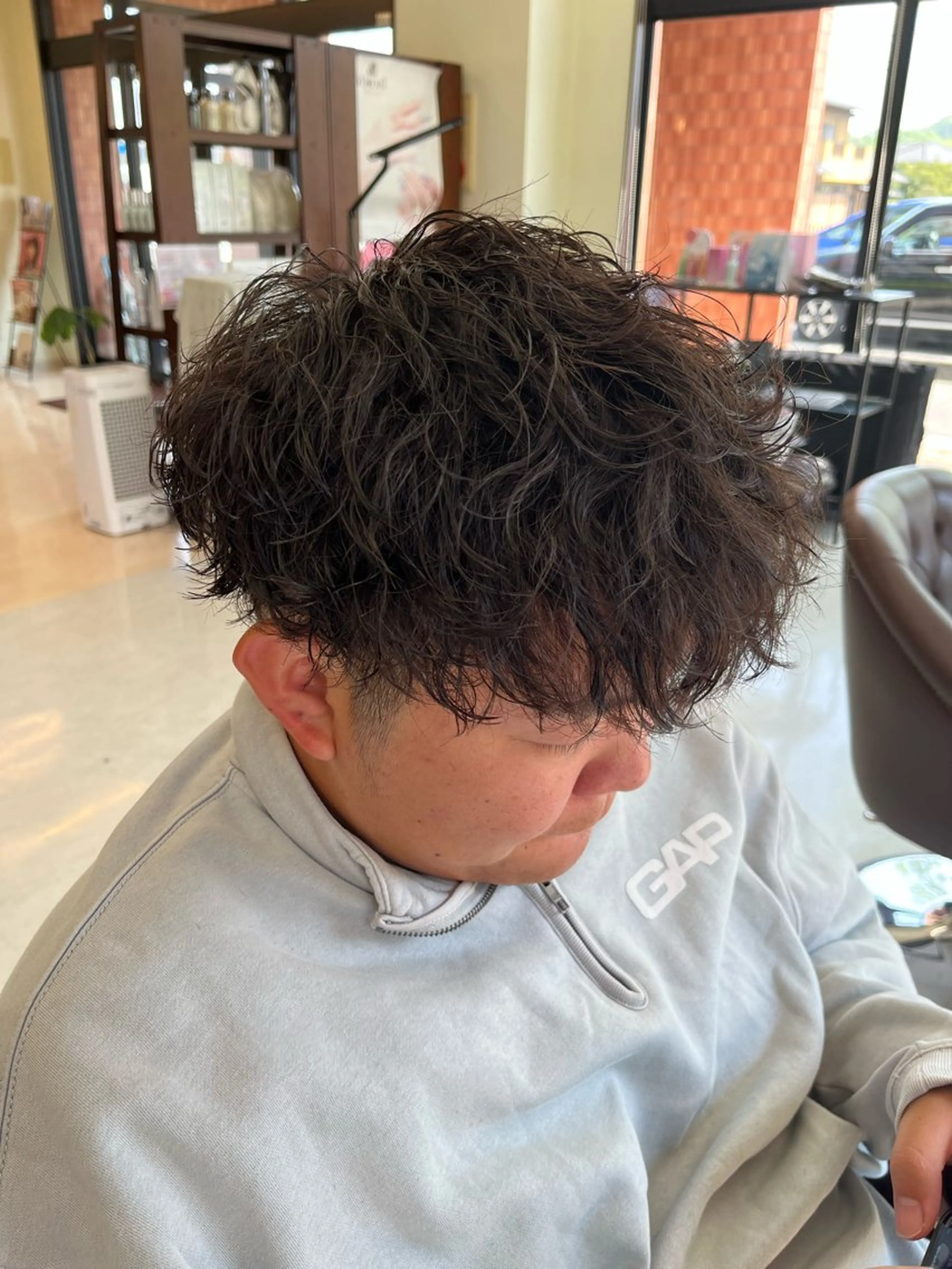 【垢抜けオシャレ男子に】メンズカット+パーマ¥13,650→¥6,830の写真