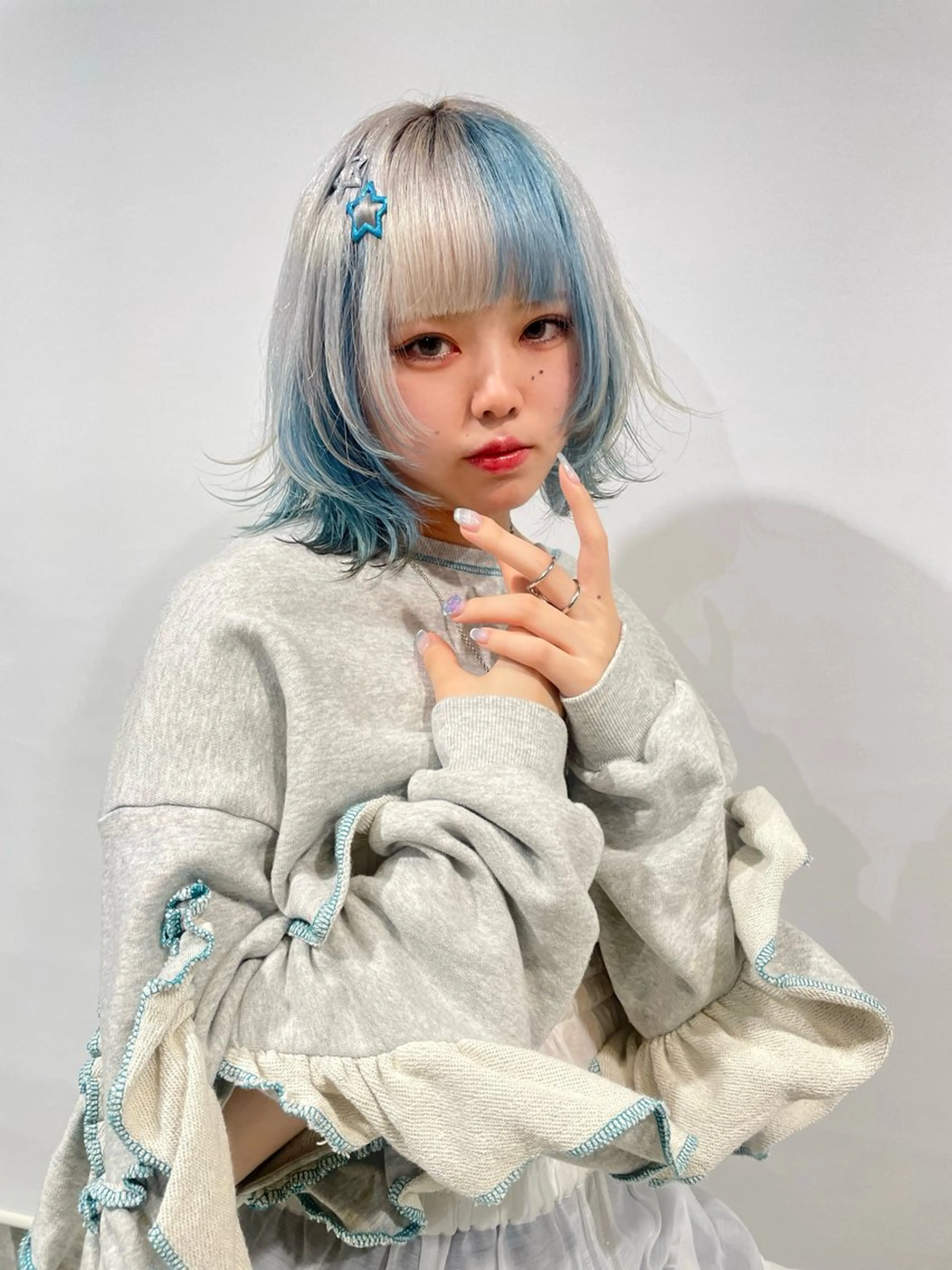 💍誰とも被りたくない方💍トレンドデザインカラー💿最高級ケアブリーチ＆デザインカラー&内部補修トリートメントの写真