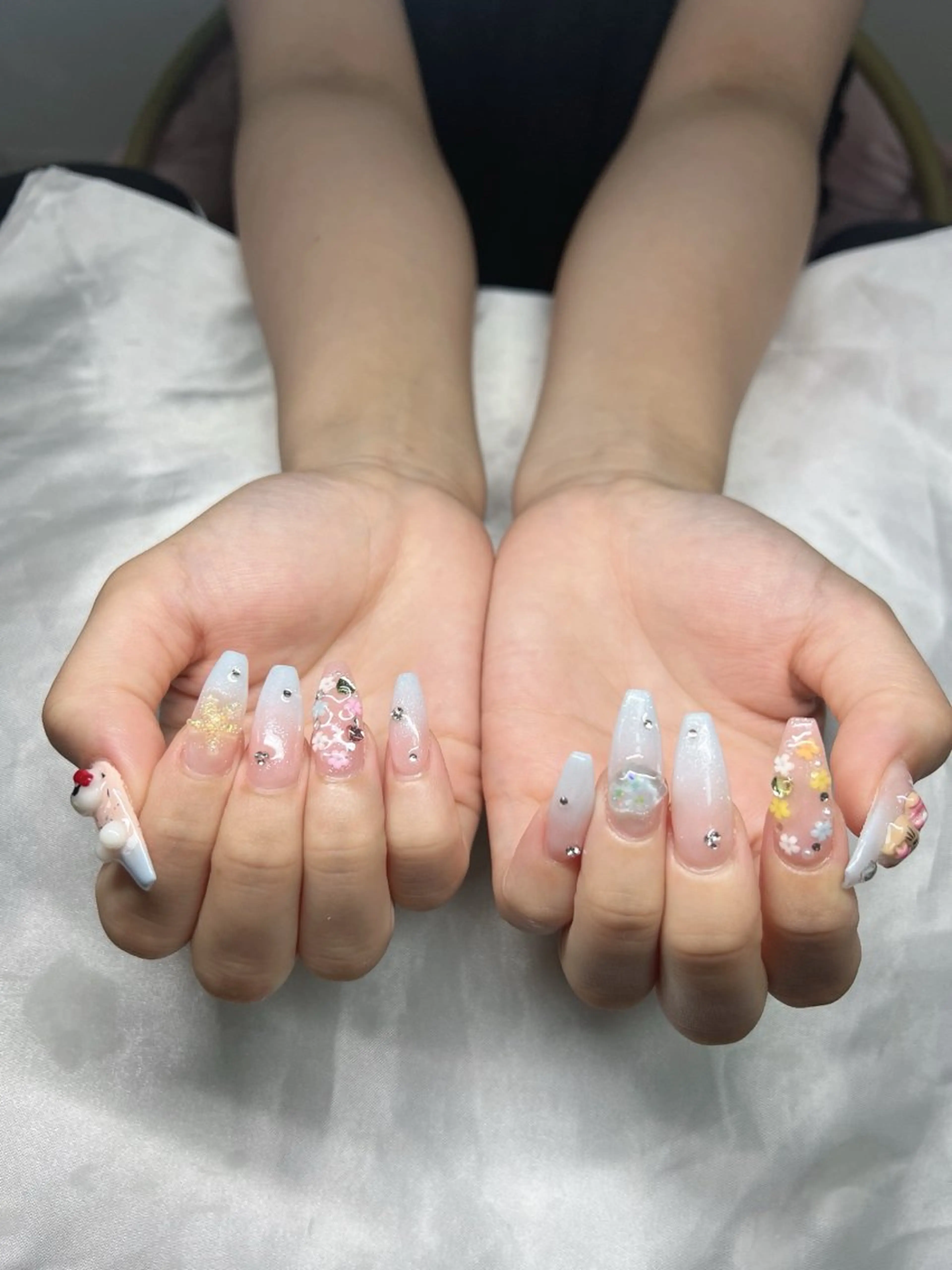 ネイル 長さ出し グラデーション キラキラネイル マグネットネイル ニュアンスネイル Lee Nails チップ長さだし専門店のネイルデザイン