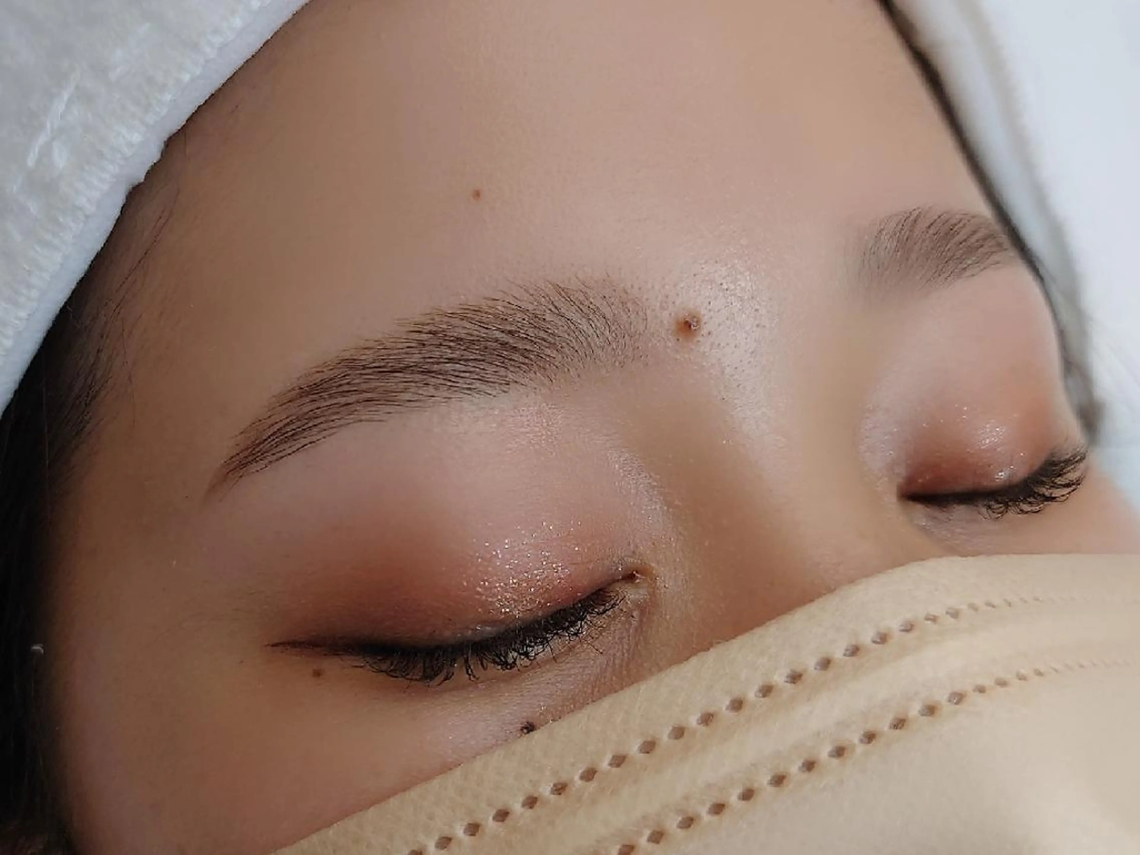 ＊特別価格＊ご新規限定 アイブロウリフト 眉毛パーマwax込 (メンズOK)の写真