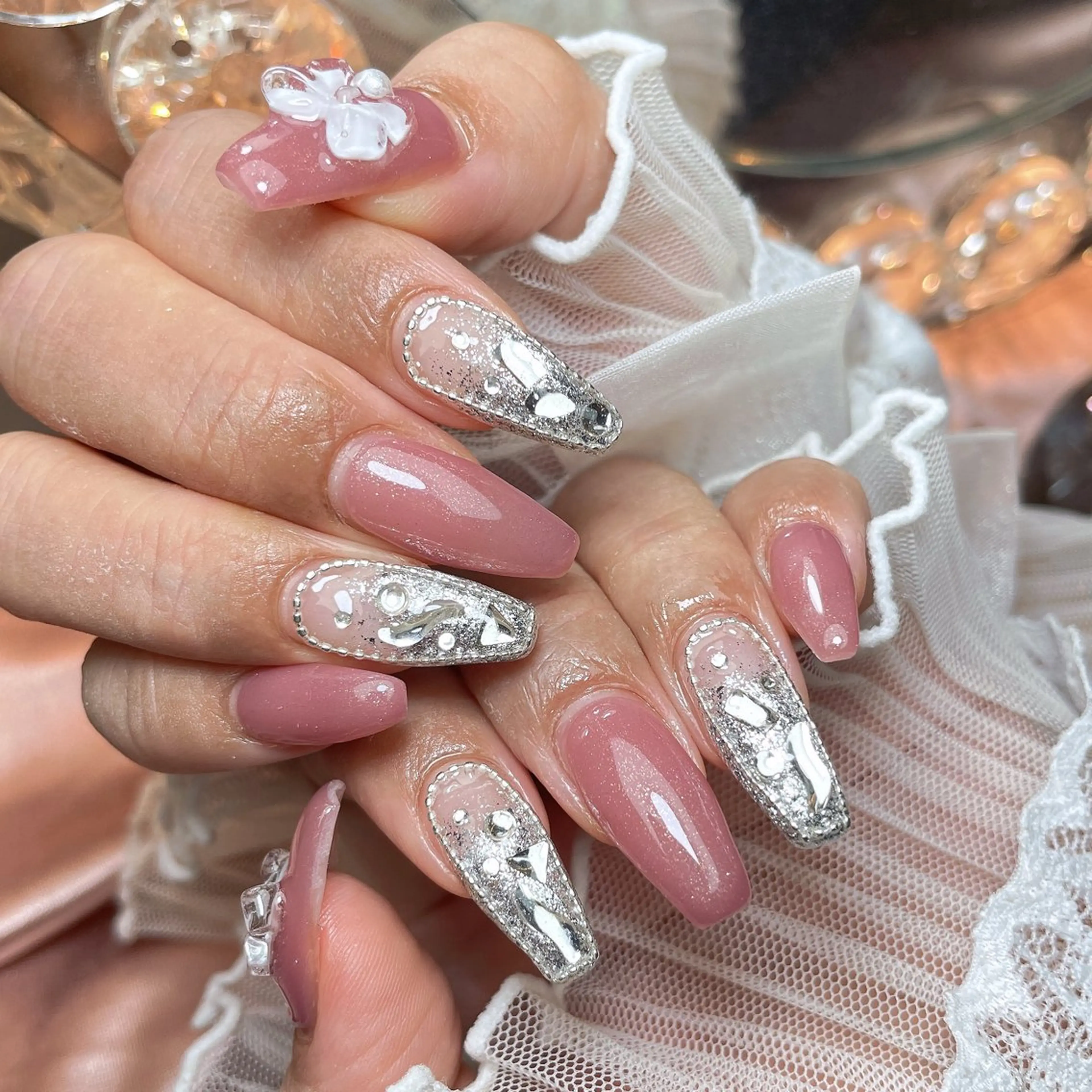 ネイル 23時まで❤︎韓国、 ワンホンネイルのネイルデザイン