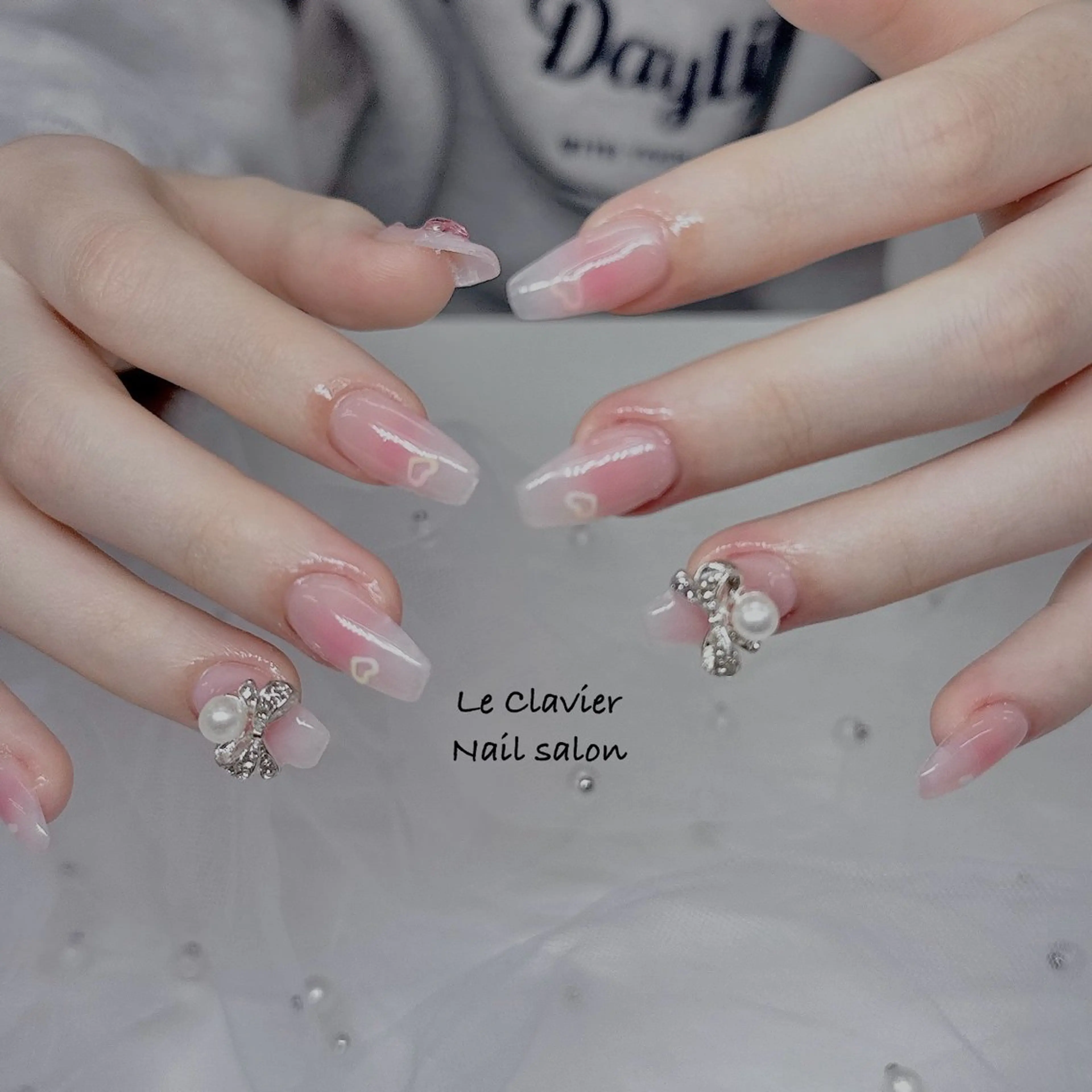 ネイル アートネイル オーロラネイル チークネイル 長さ出し フットネイル ハンドネイル ハンドケア Hazuki nailのネイルデザイン