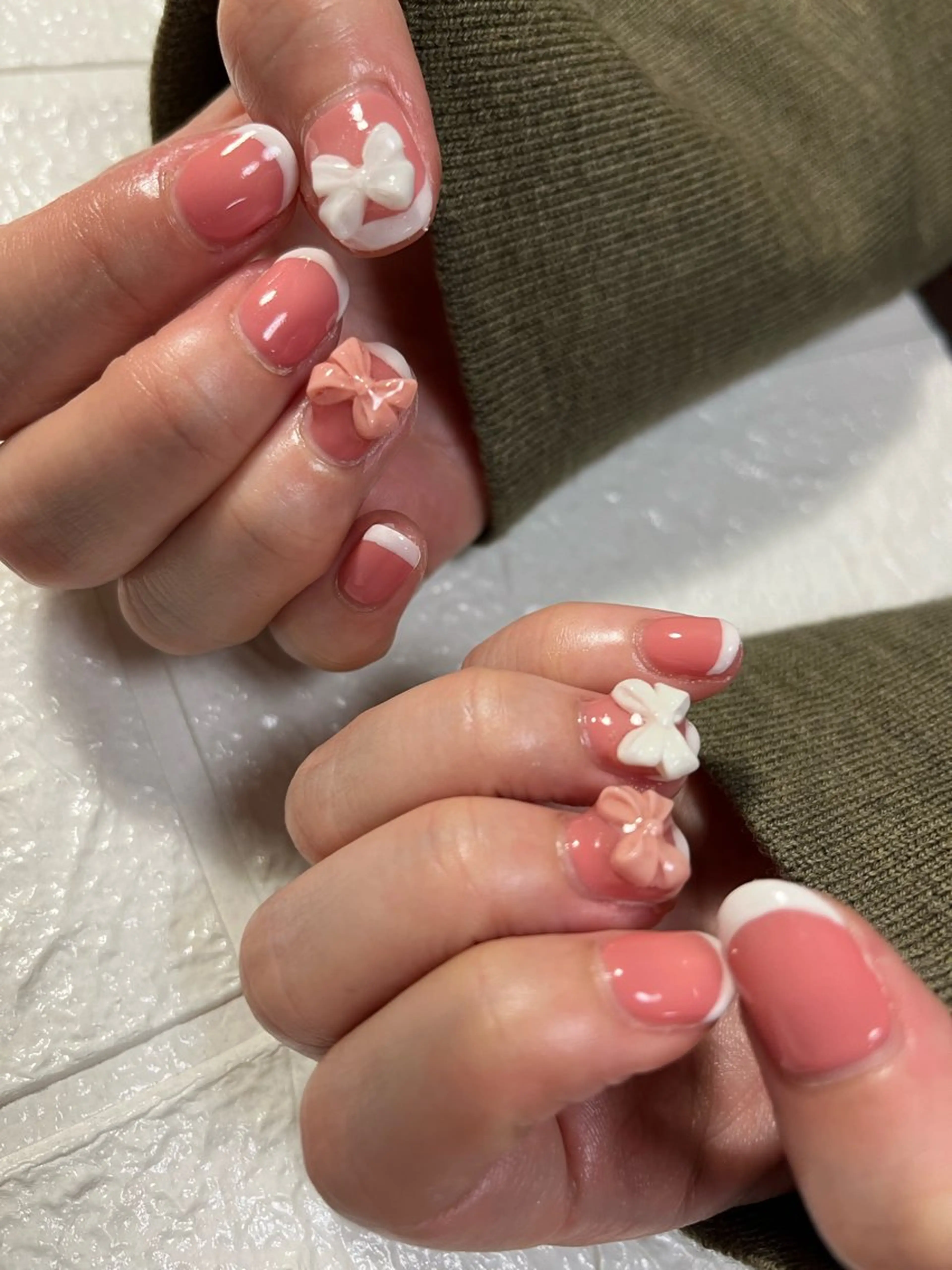 ネイル リボン ハンドネイル 安藤 Charlotteのネイルデザイン