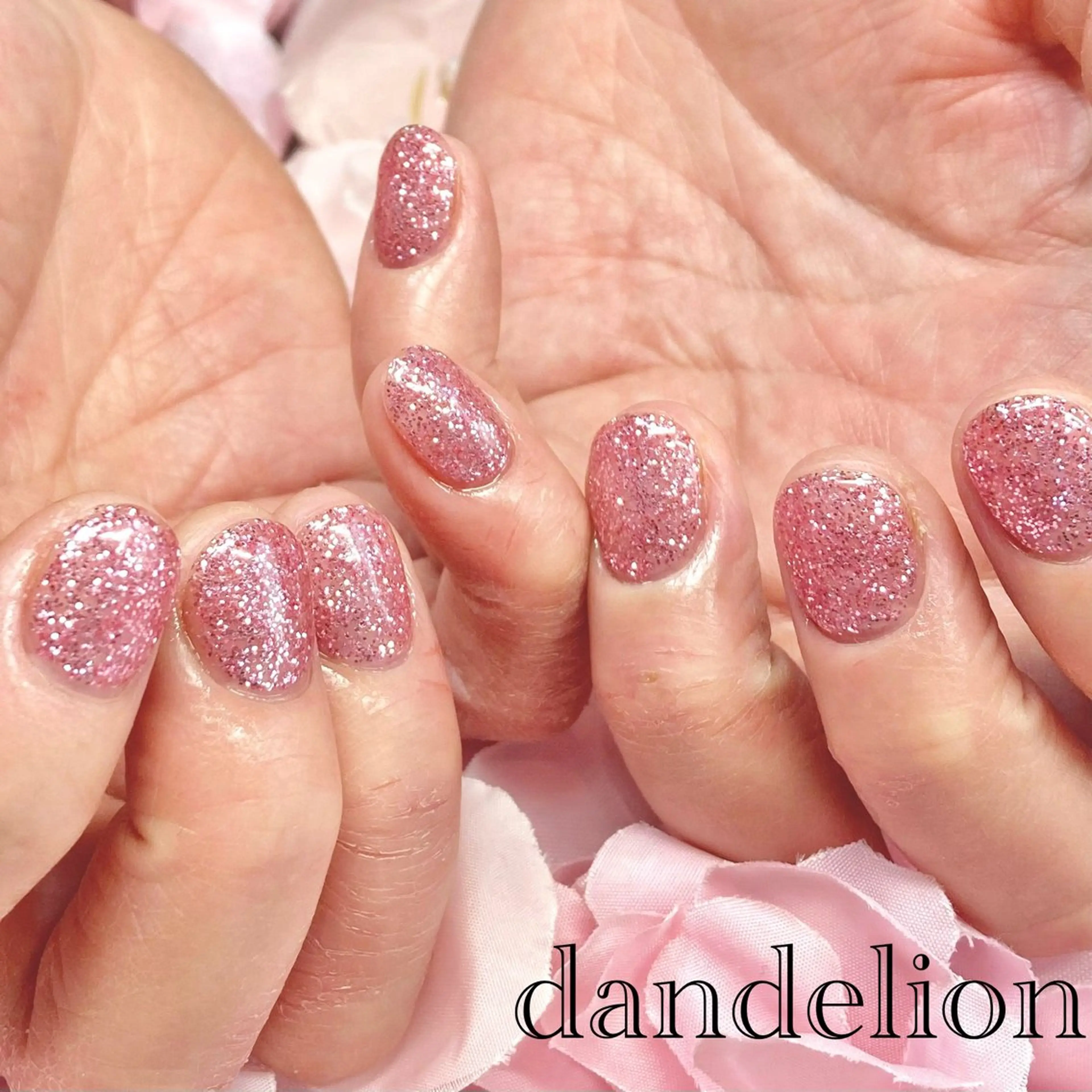 ネイル ハンドネイル ハンドケア dandelion ダンデライオンのネイルデザイン