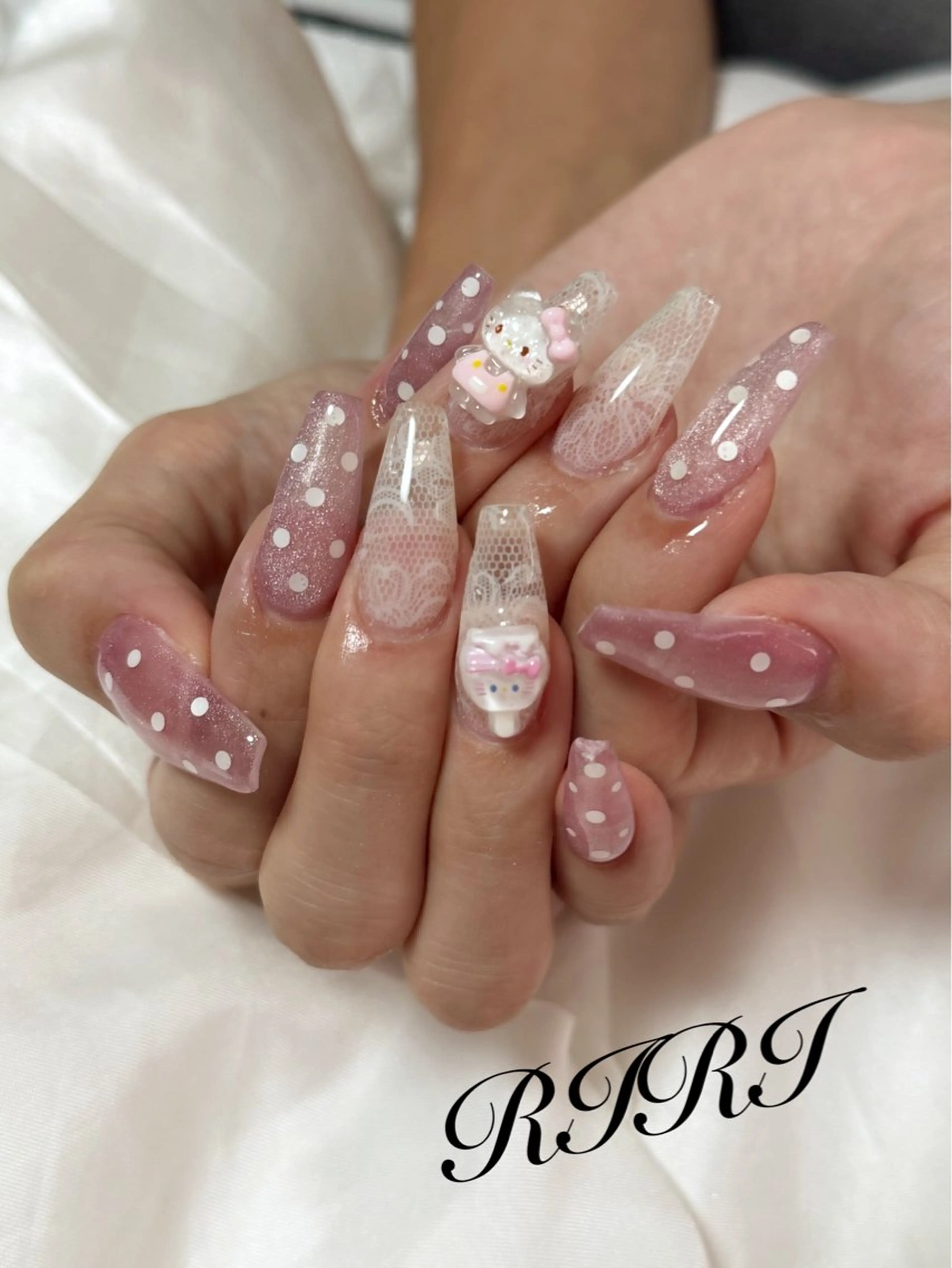 ネイル ジェルネイル 韓国ネイル レース ロングネイル スカルプネイル ハンドネイル riri オーナーのネイルデザイン