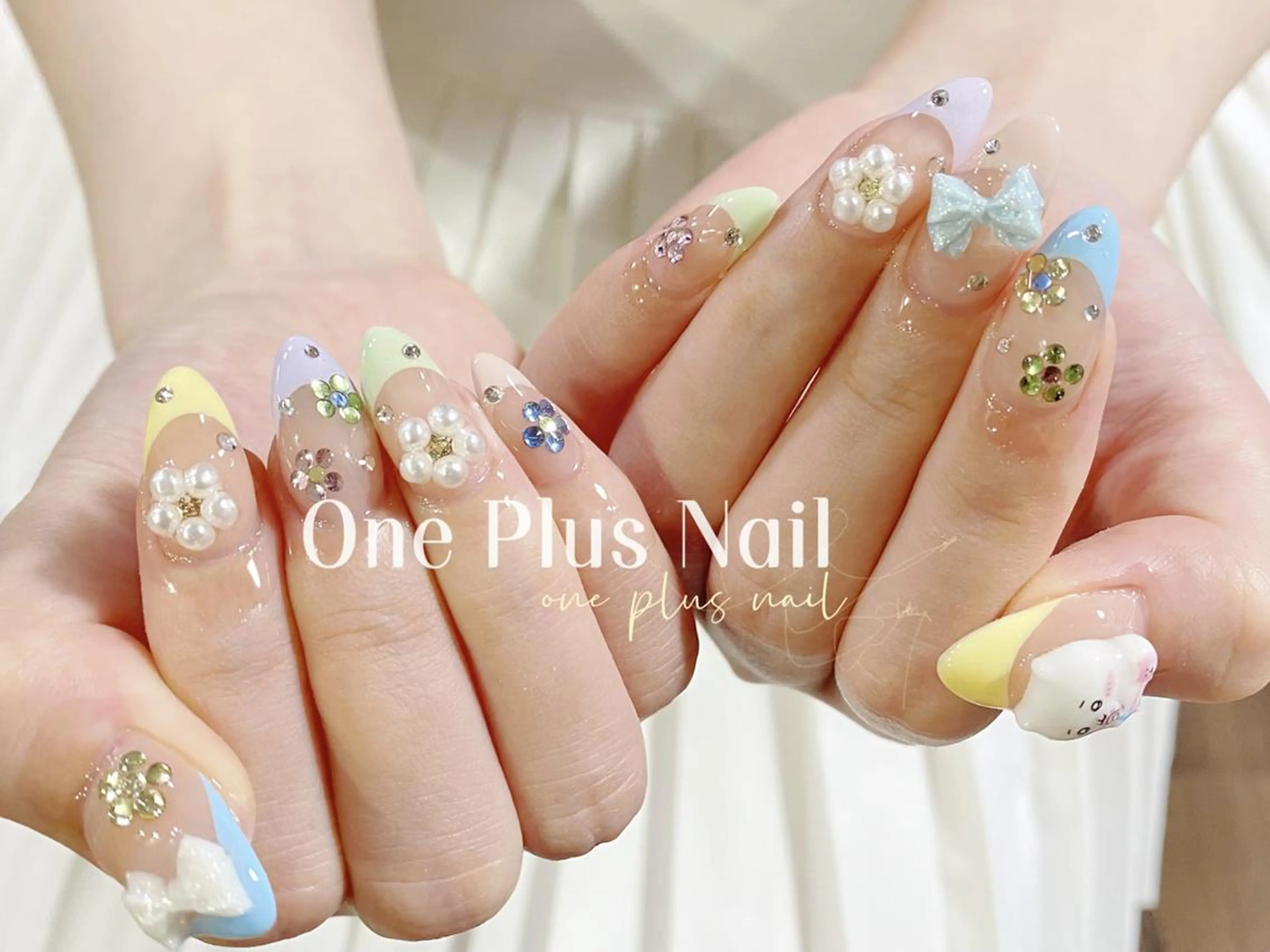 ネイル オーロラネイル フレンチネイル ガーリー ハート キラキラネイル One Plus Nail Salonのネイルデザイン