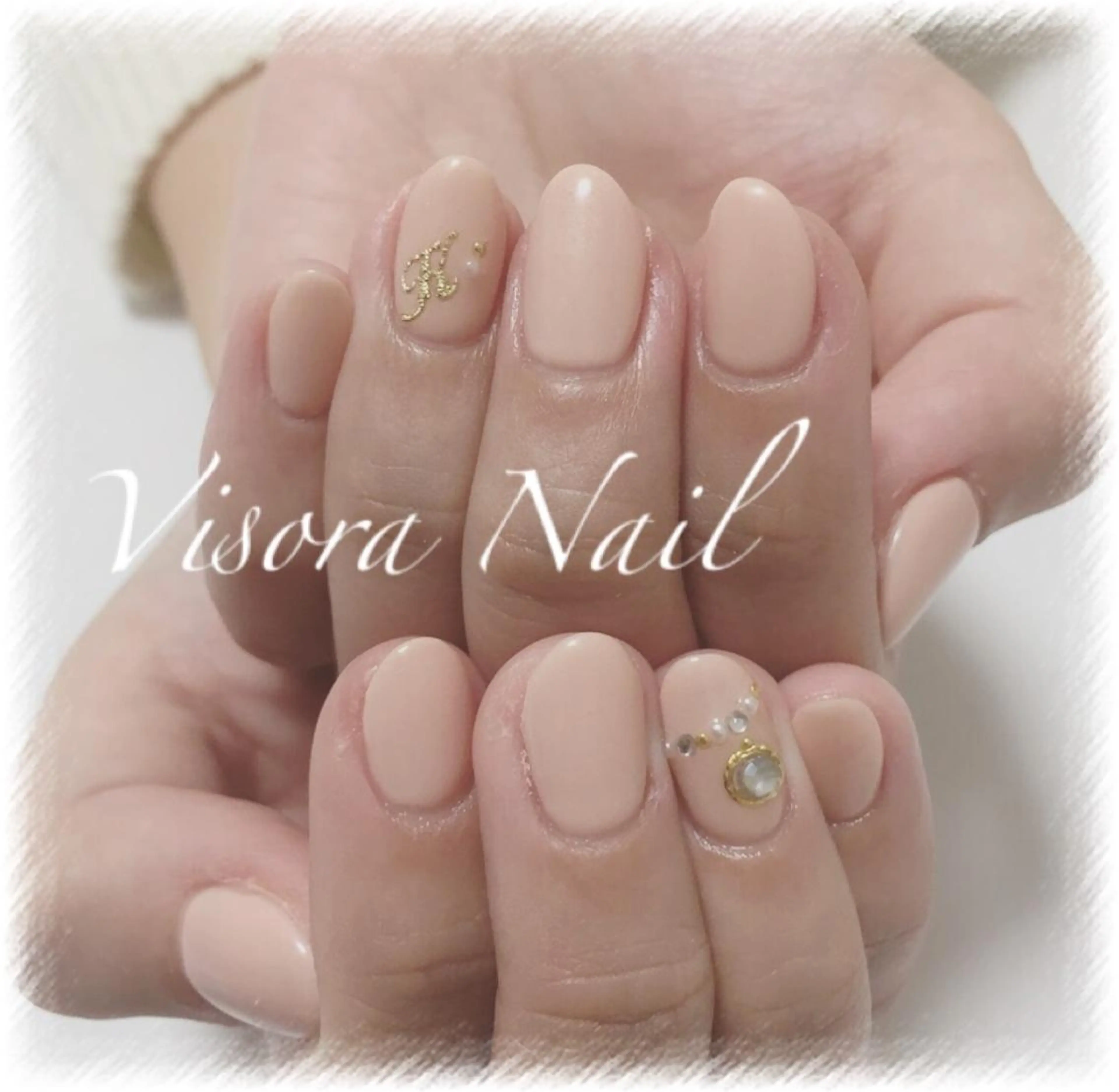 ネイル アートネイル 美SORA ～ｳﾞｨｿﾗ～のネイルデザイン