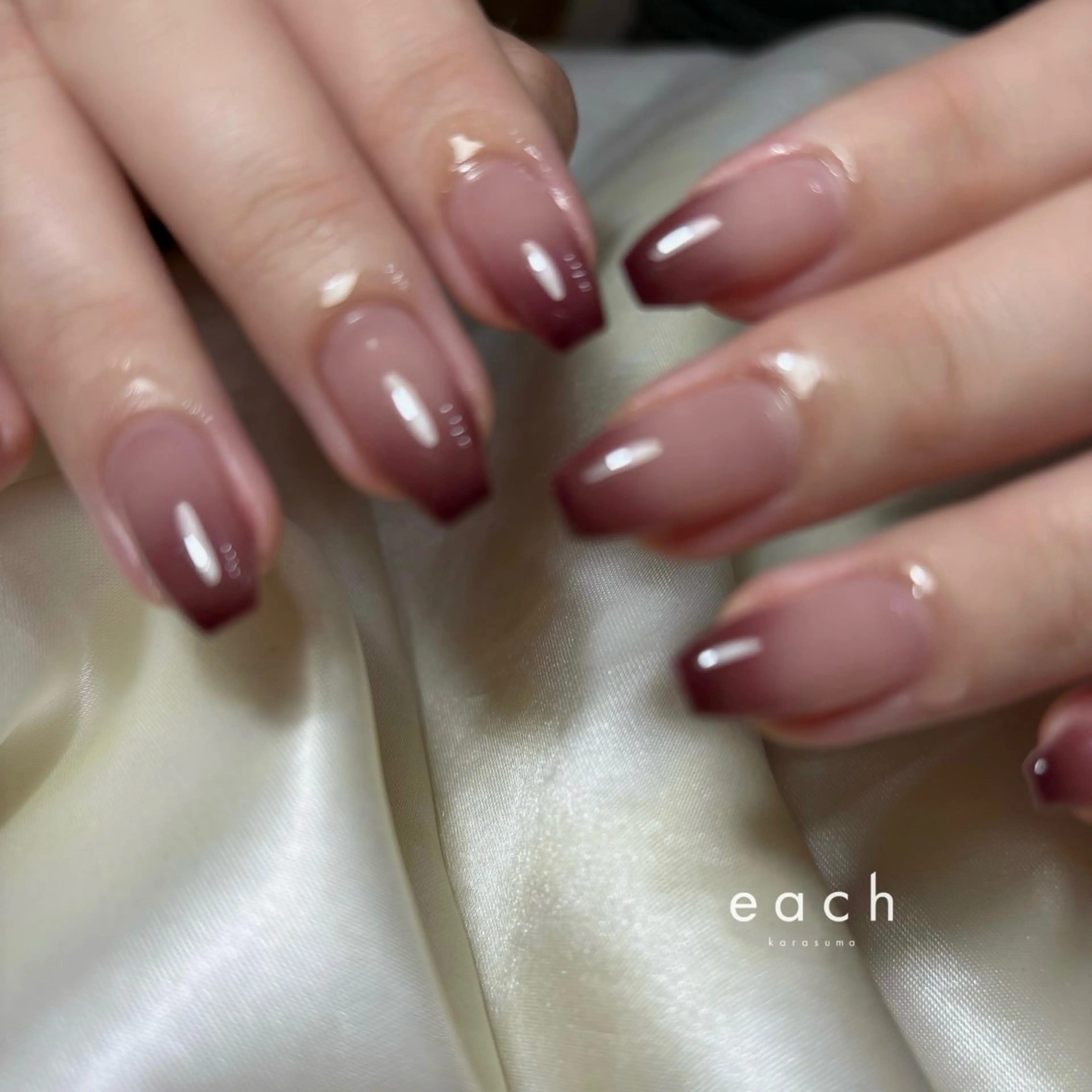 ネイル グラデーション ハンドネイル each Hibikiのネイルデザイン