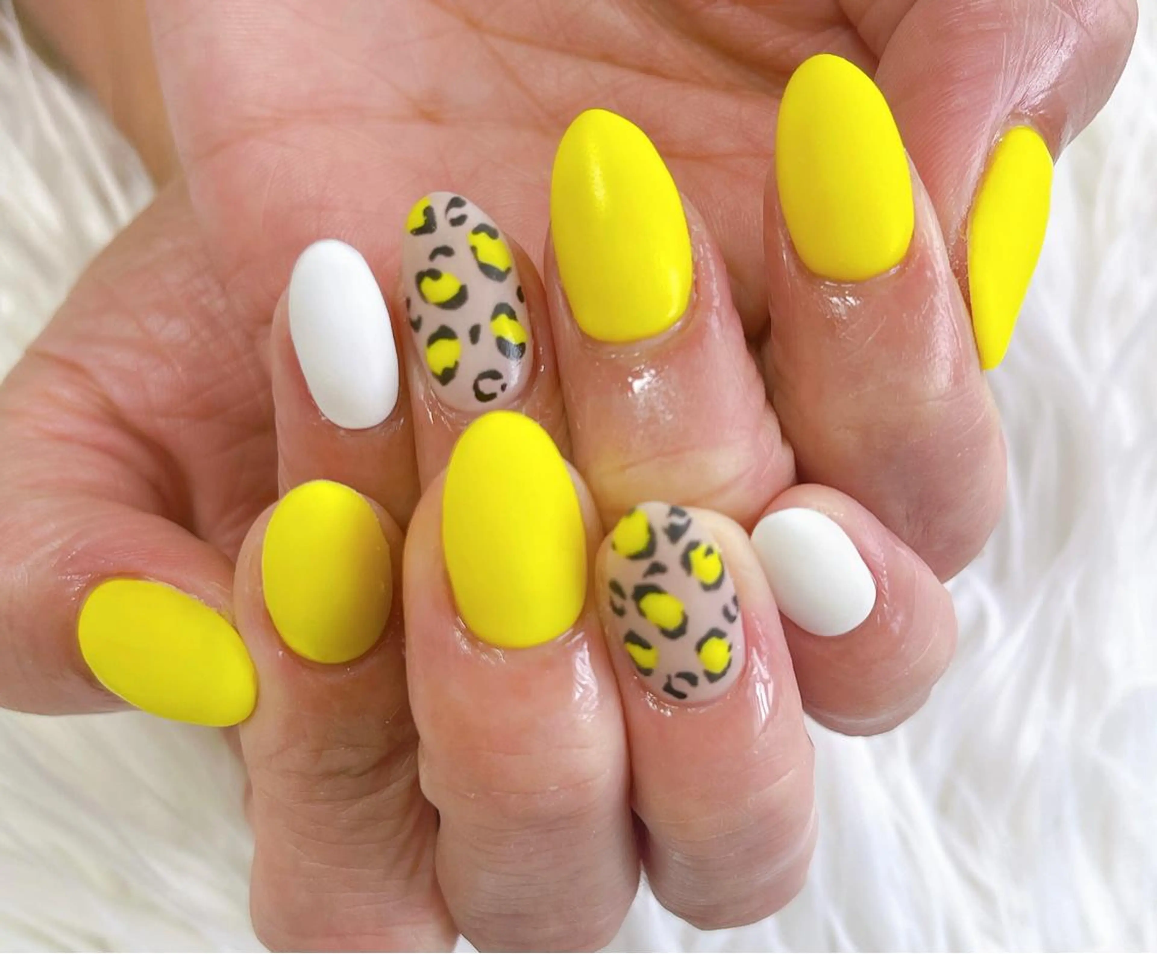 ネイル マットネイル ハンドネイル celica所属・松田 由真のネイルデザイン