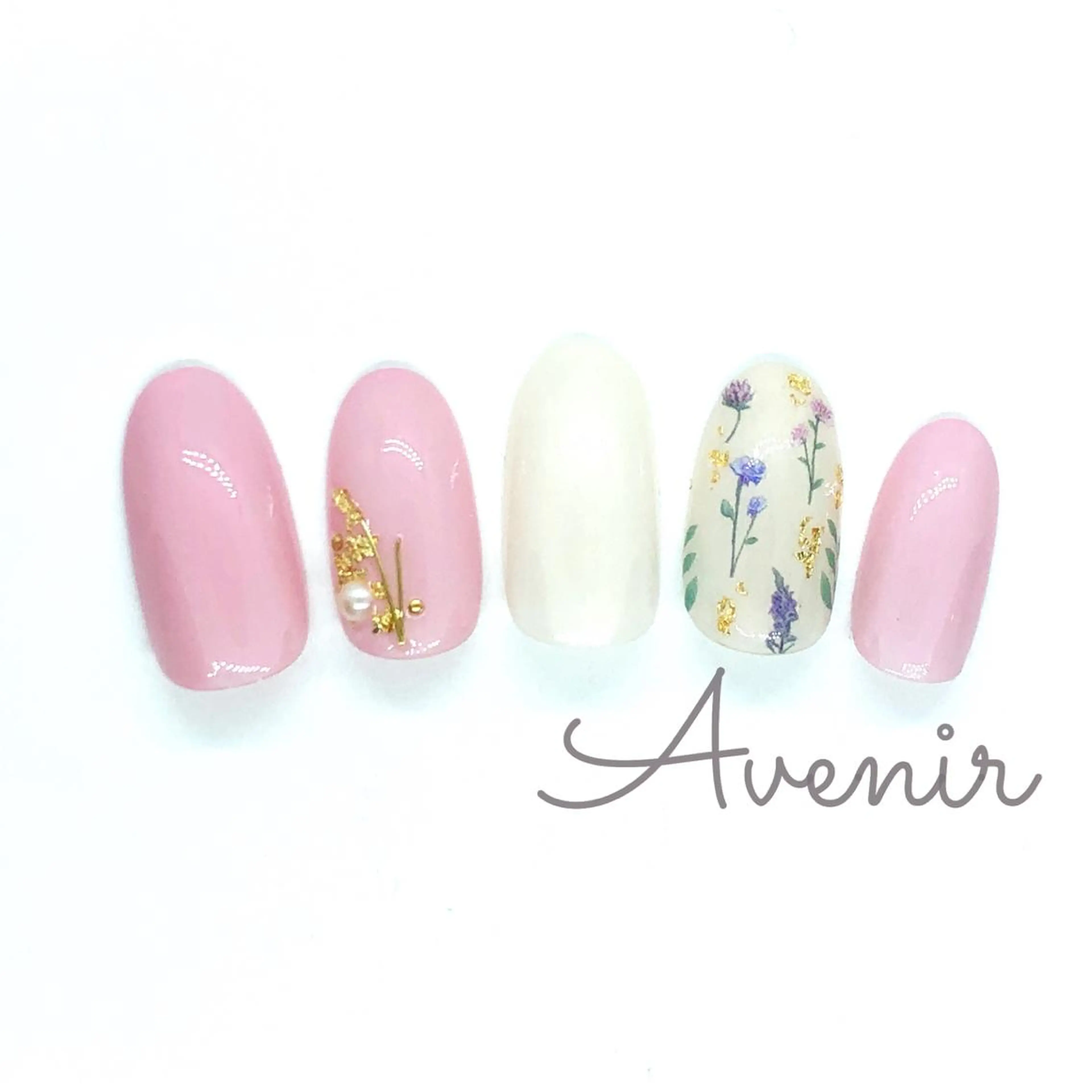ネイル Avenir 表参道 nail＆eye予約のネイルデザイン