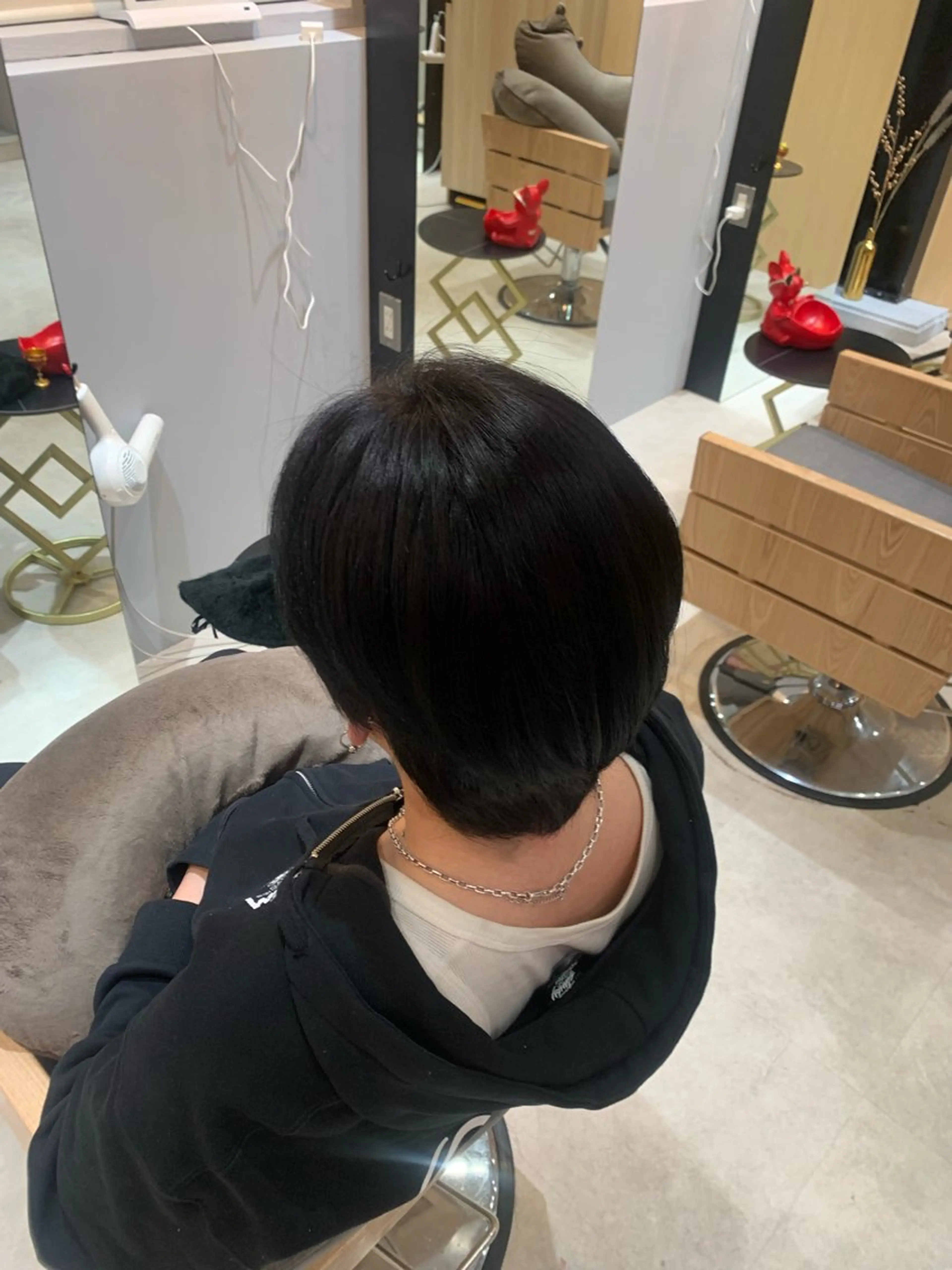 メンズ ヘアカラー 本多 永佳のヘアスタイル