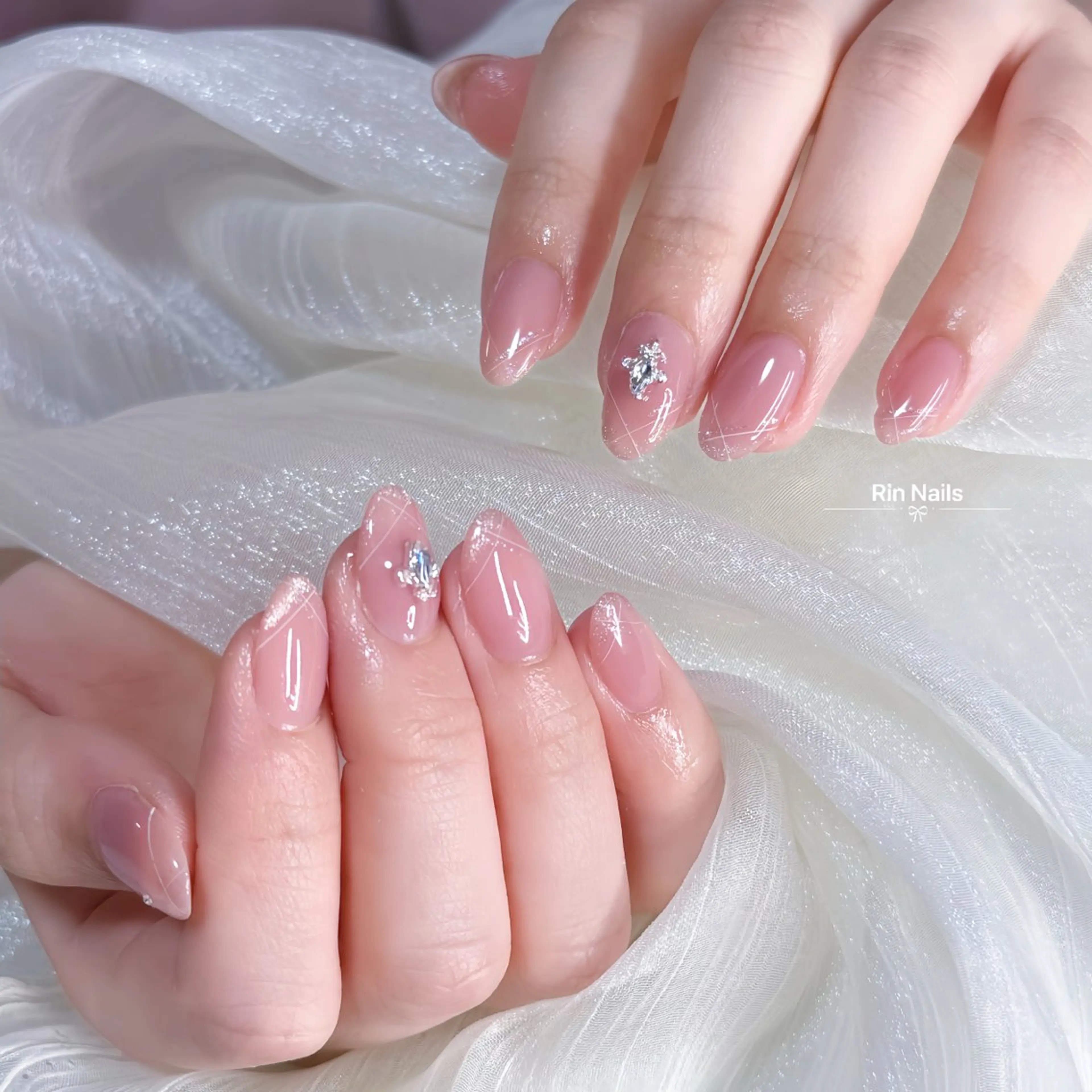 ショート 韓国風ヘア ハンドネイル RIN NAILS ᥫ᭡Migusaのネイルデザイン