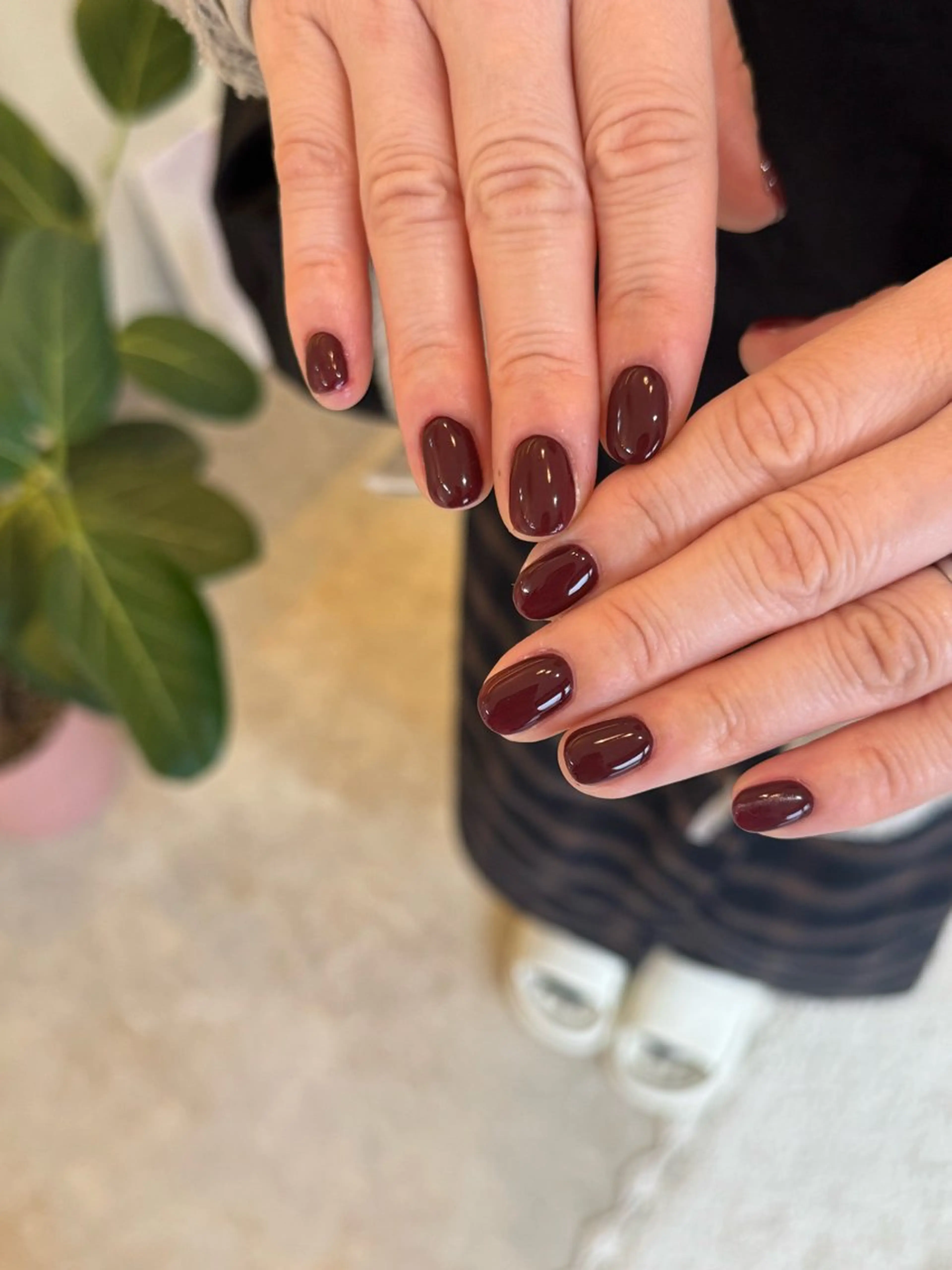 ハンドネイル ワンカラー (オフ有り)の写真