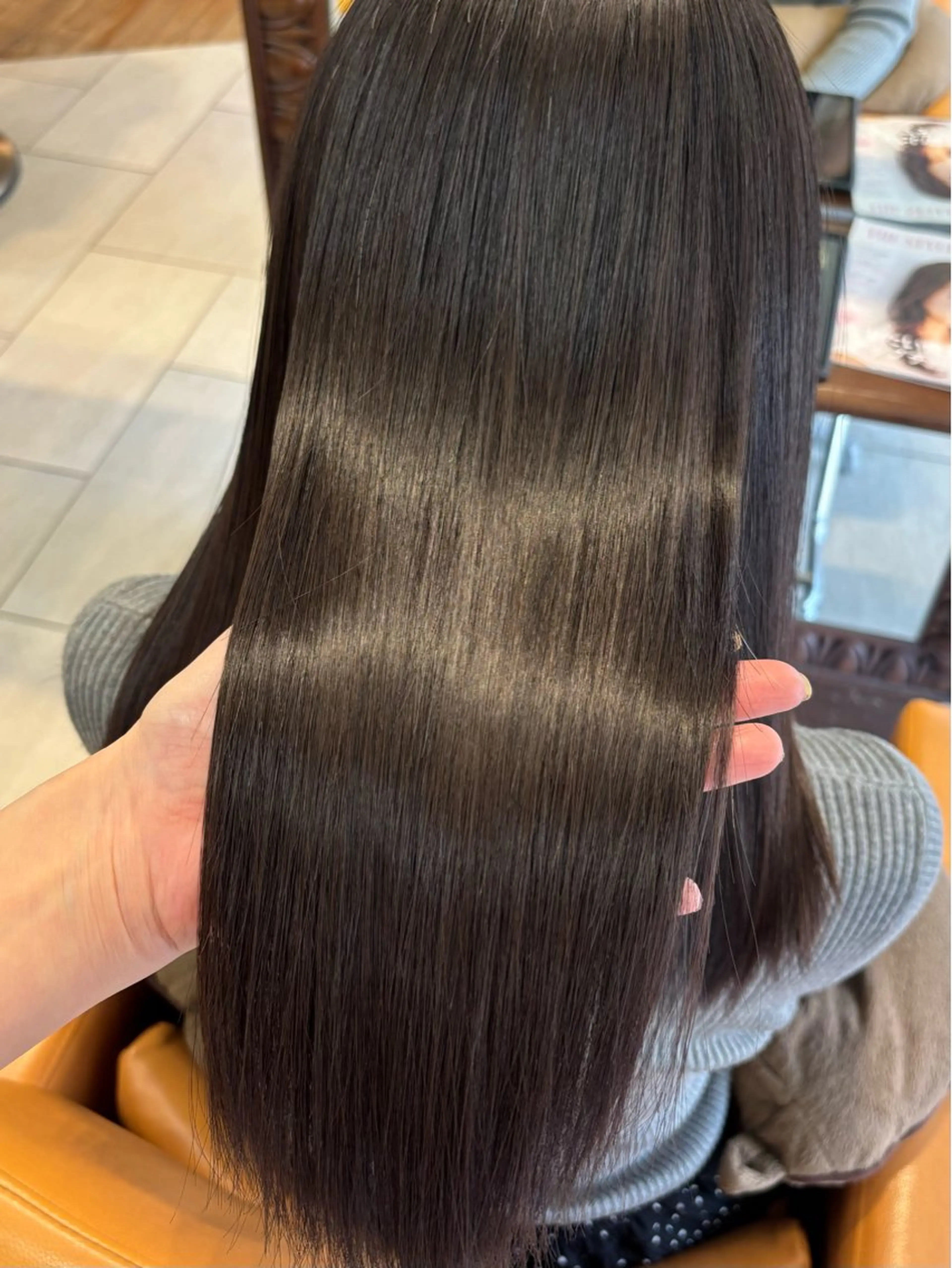 セミロング 髪質改善 トリートメント 熊川 愛理のヘアスタイル