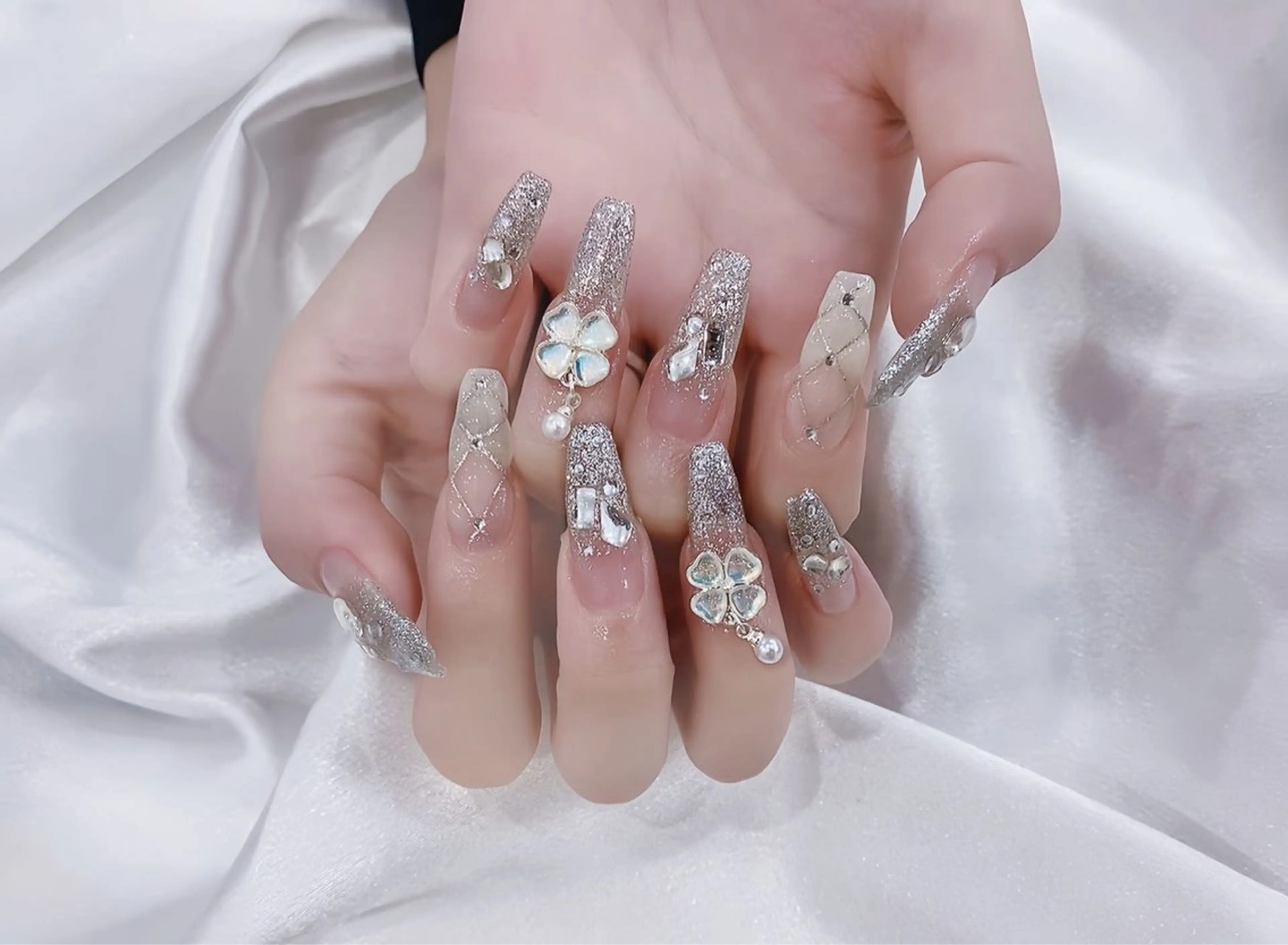 ネイル ハンドネイル ハンドケア Sachiネイル所属・Sachi Nail上野のネイルデザイン