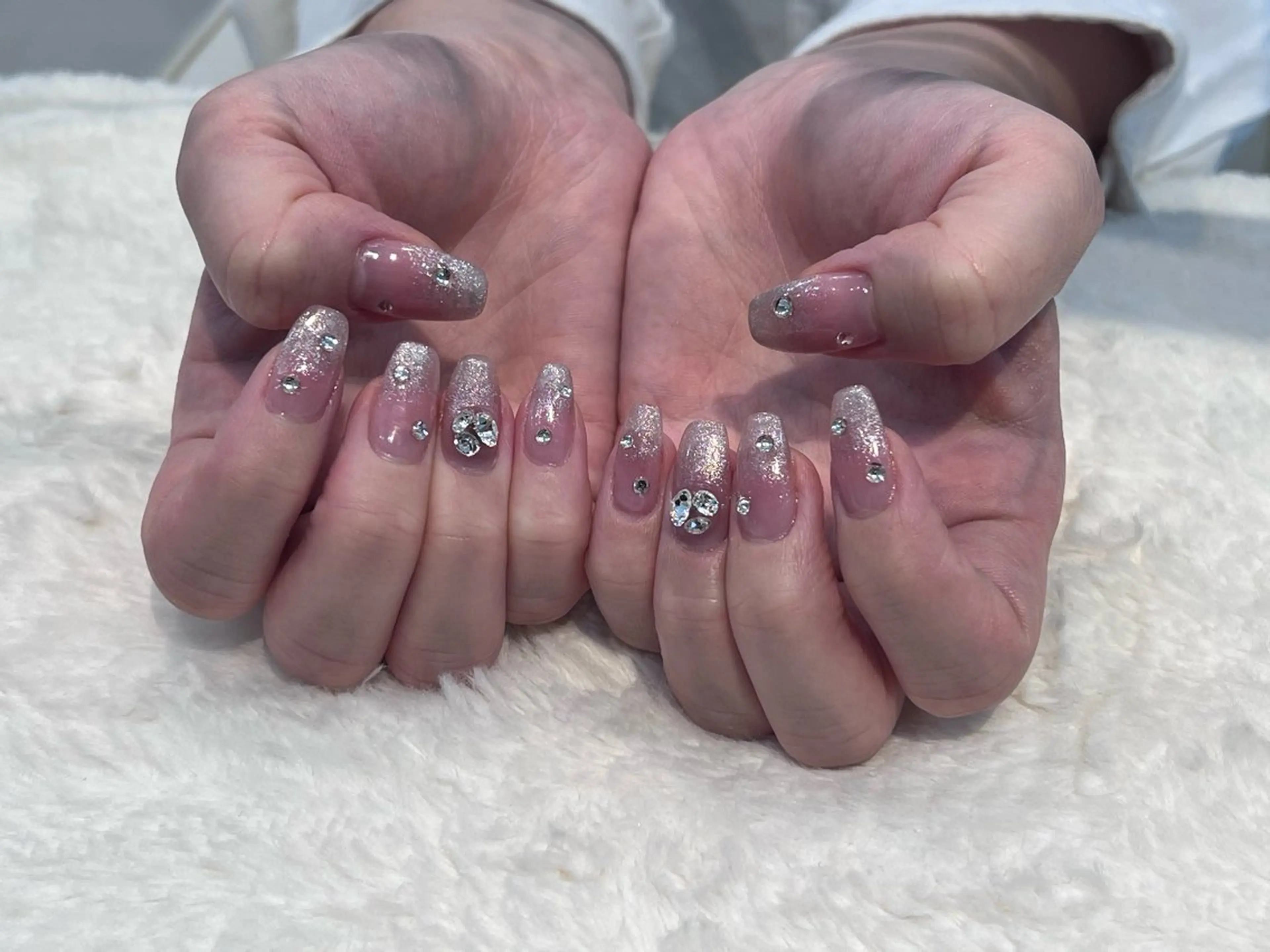 ネイル Nailsalon petille所属・Ｈ azのネイルデザイン