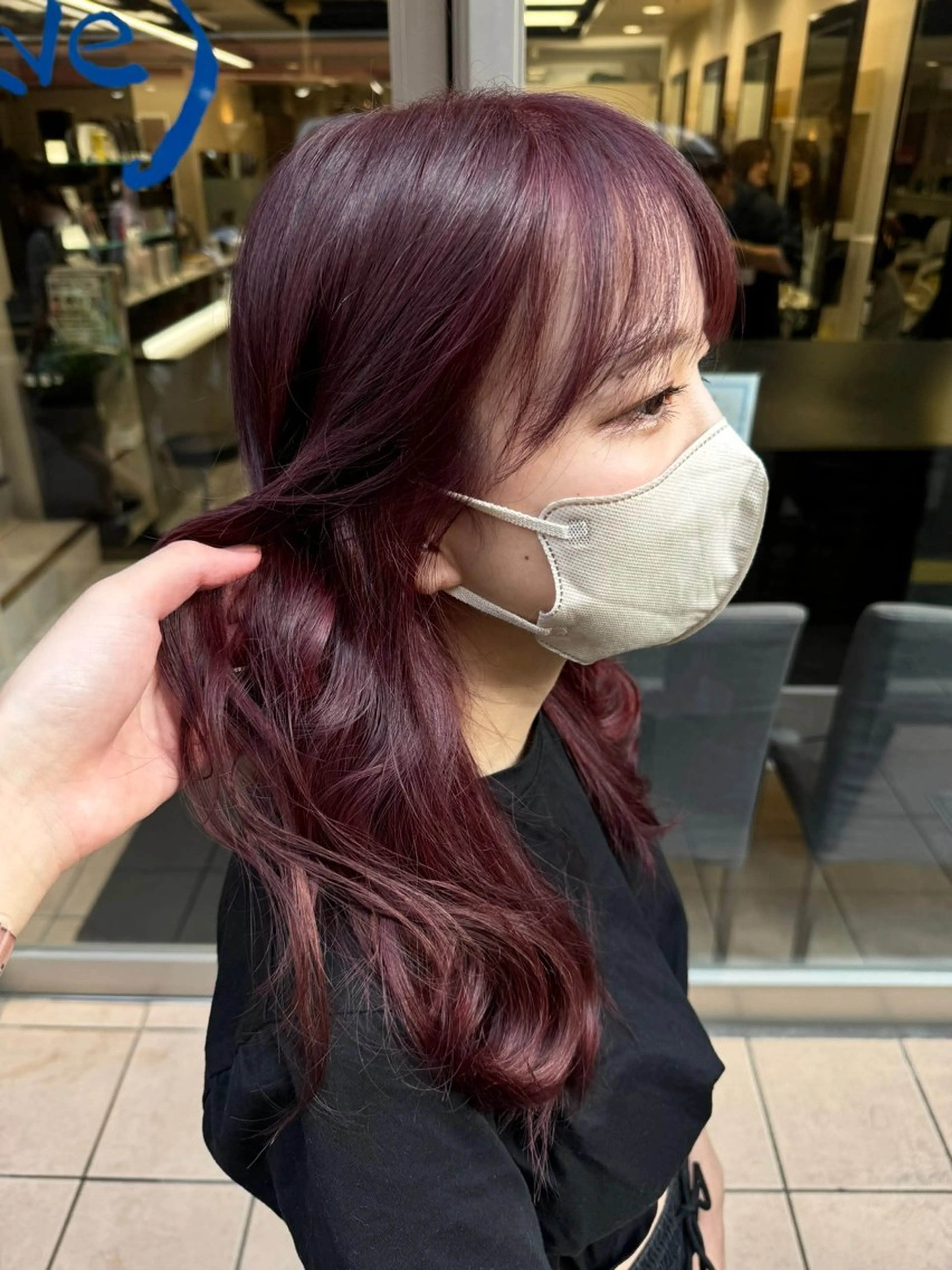 ロング カラー ヘアアレンジ 切りっぱなしボブ ブリーチ デザインカラー ダブルカラー グラデーションカラー カット ヘアカラー トリートメント 目黒 碧人のヘアスタイル
