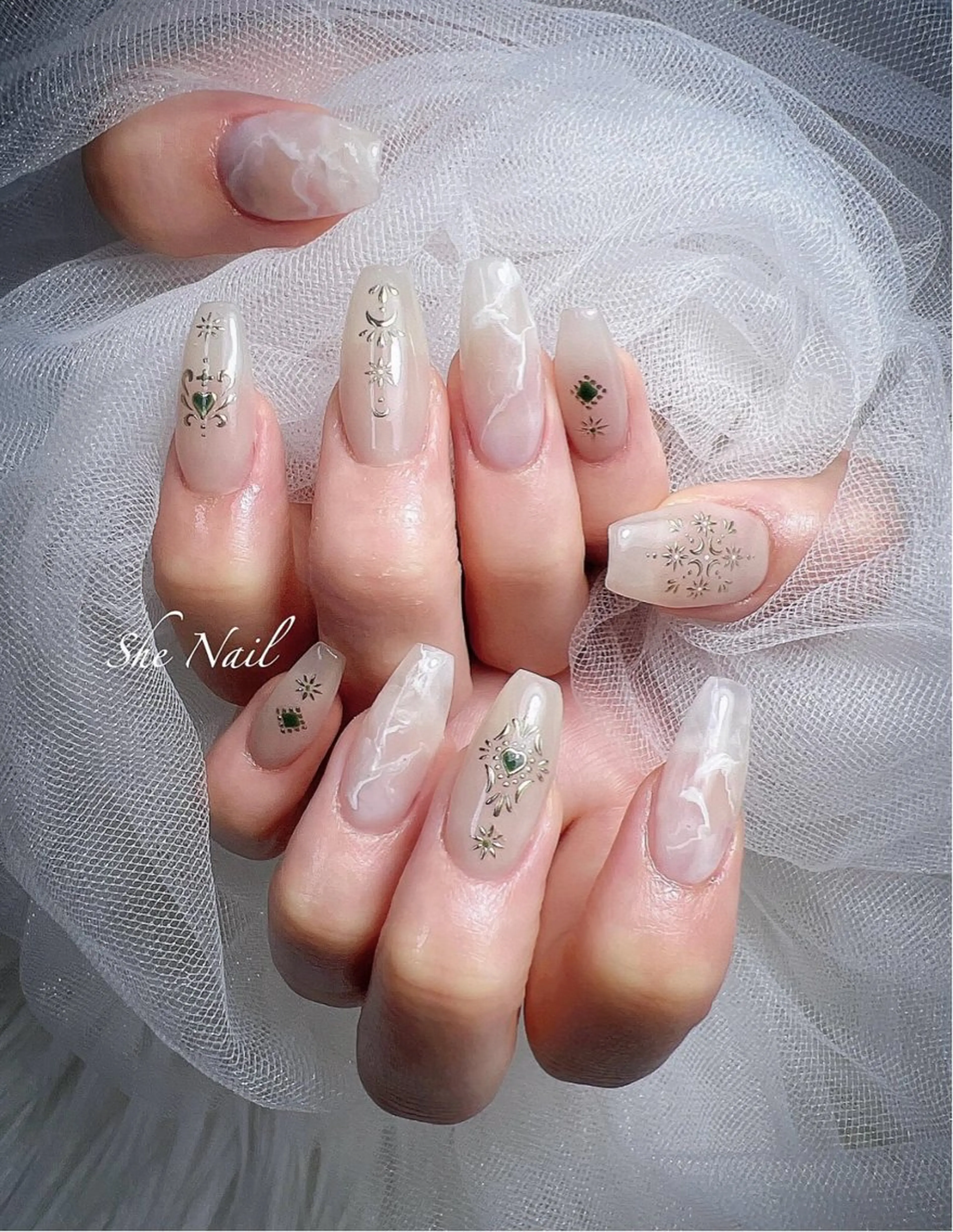 ネイル チークネイル 長さ出し フラッシュネイル キラキラネイル マグネットネイル ハンドネイル She   Nail所属・ISA_ BELLAのネイルデザイン