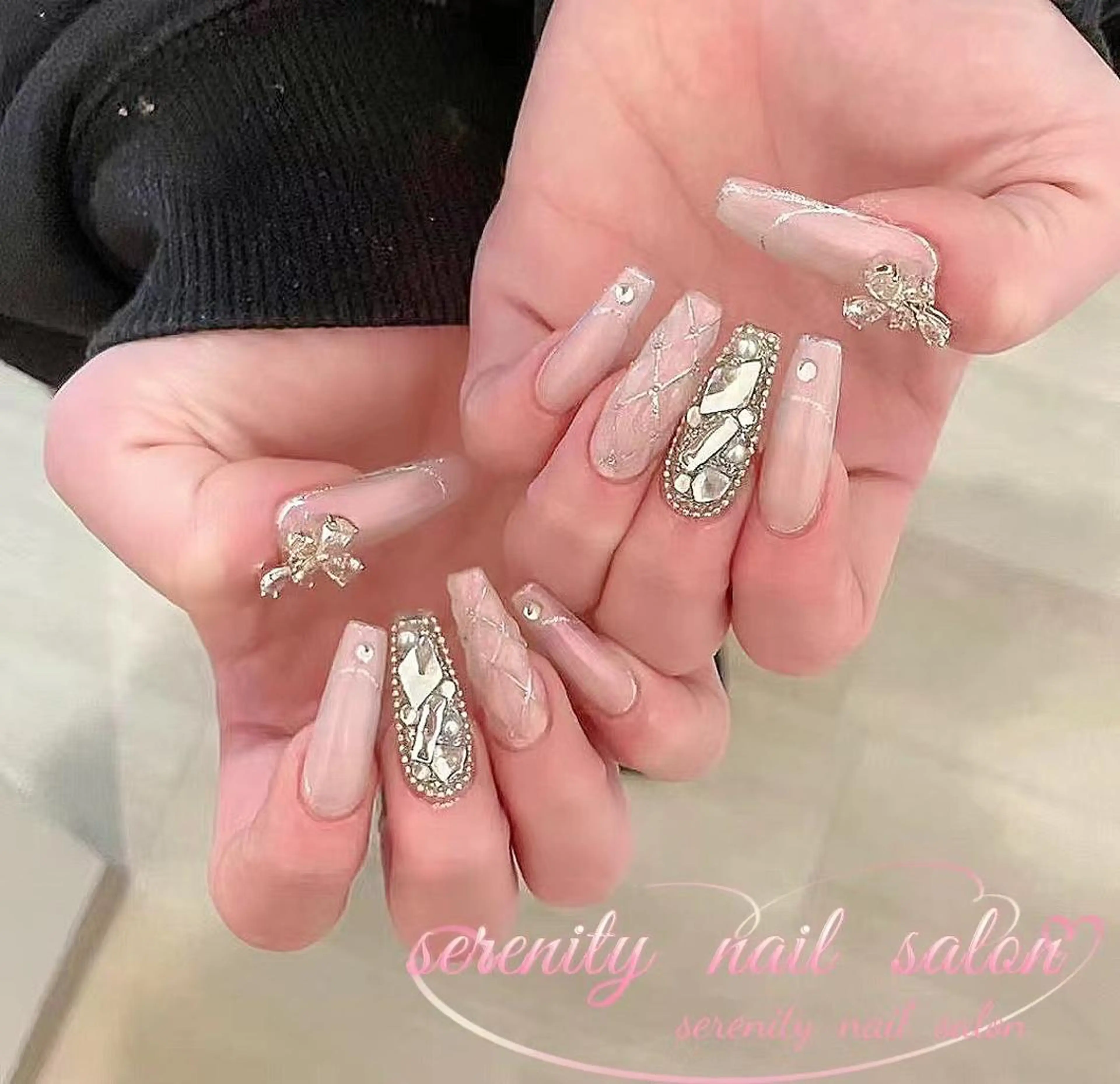 ネイル ハンドネイル ハンドケア ✨Serenity Nail salonのネイルデザイン