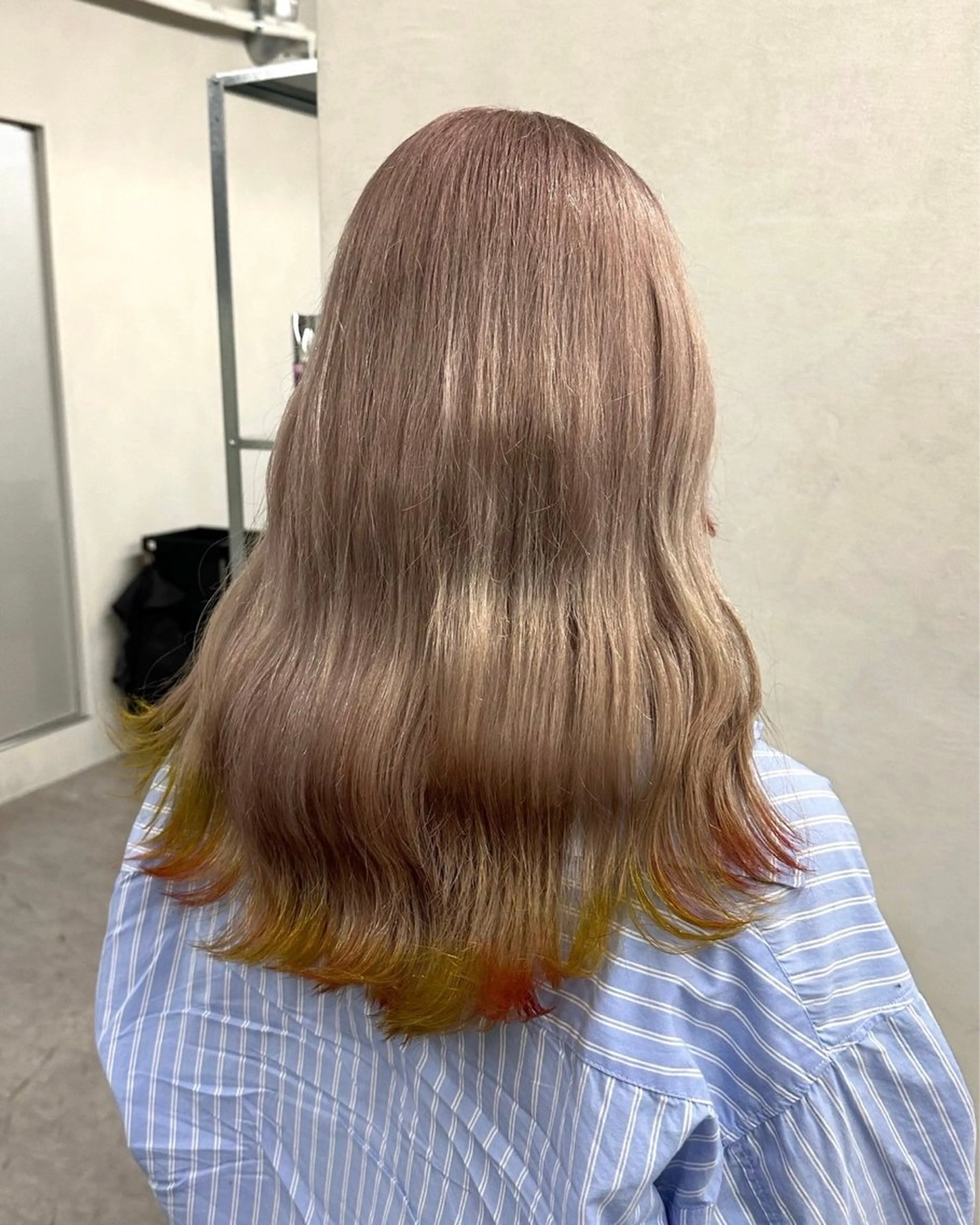 セミロング カラー 苗代萌/ぷるツヤ髪 🫧／レイヤーカットのヘアスタイル