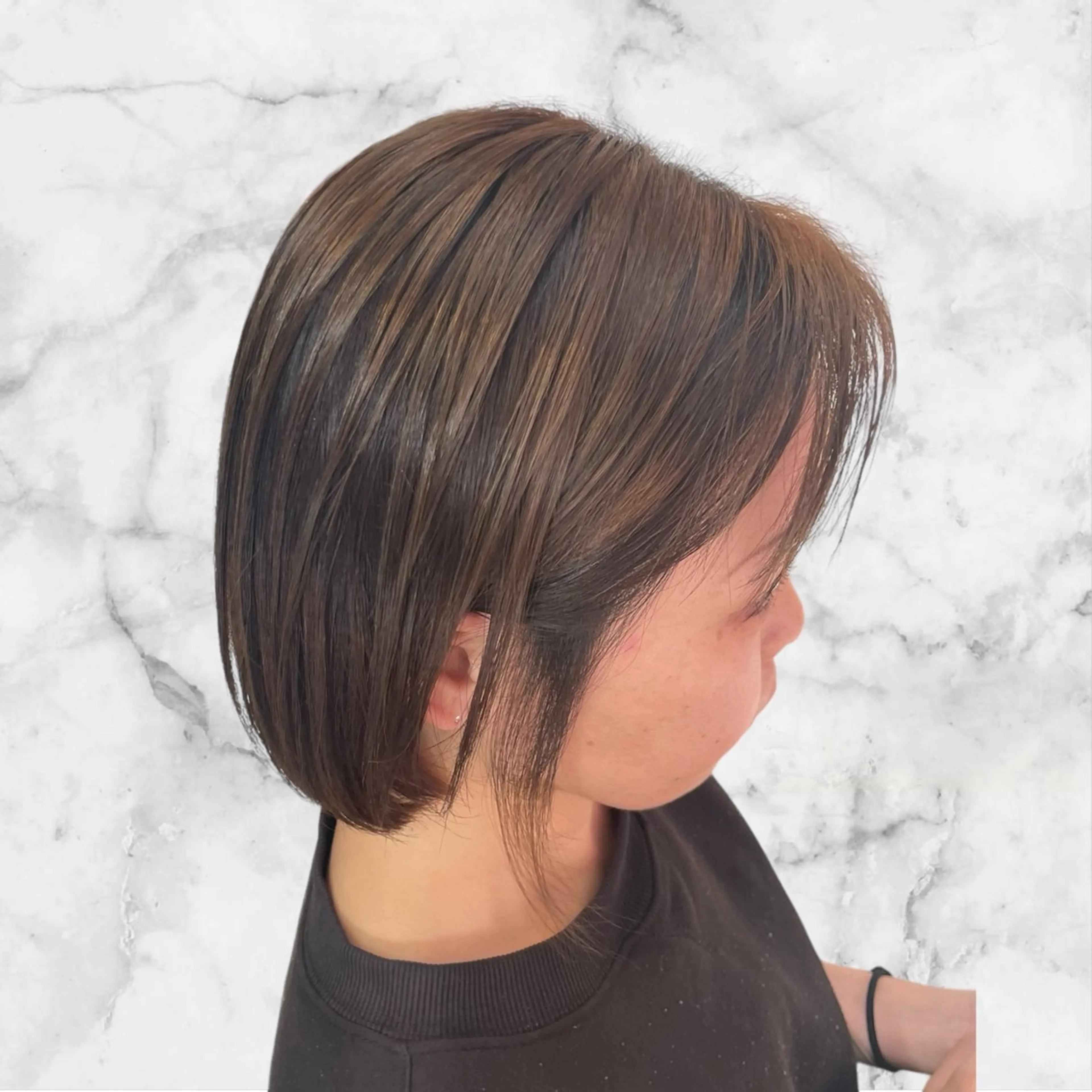 ミディアム カラー バレイヤージュ ブリーチ レイヤーカット ヘアカラー セルバ所属・HIRORO ブリーチ/ハイトーンのヘアスタイル