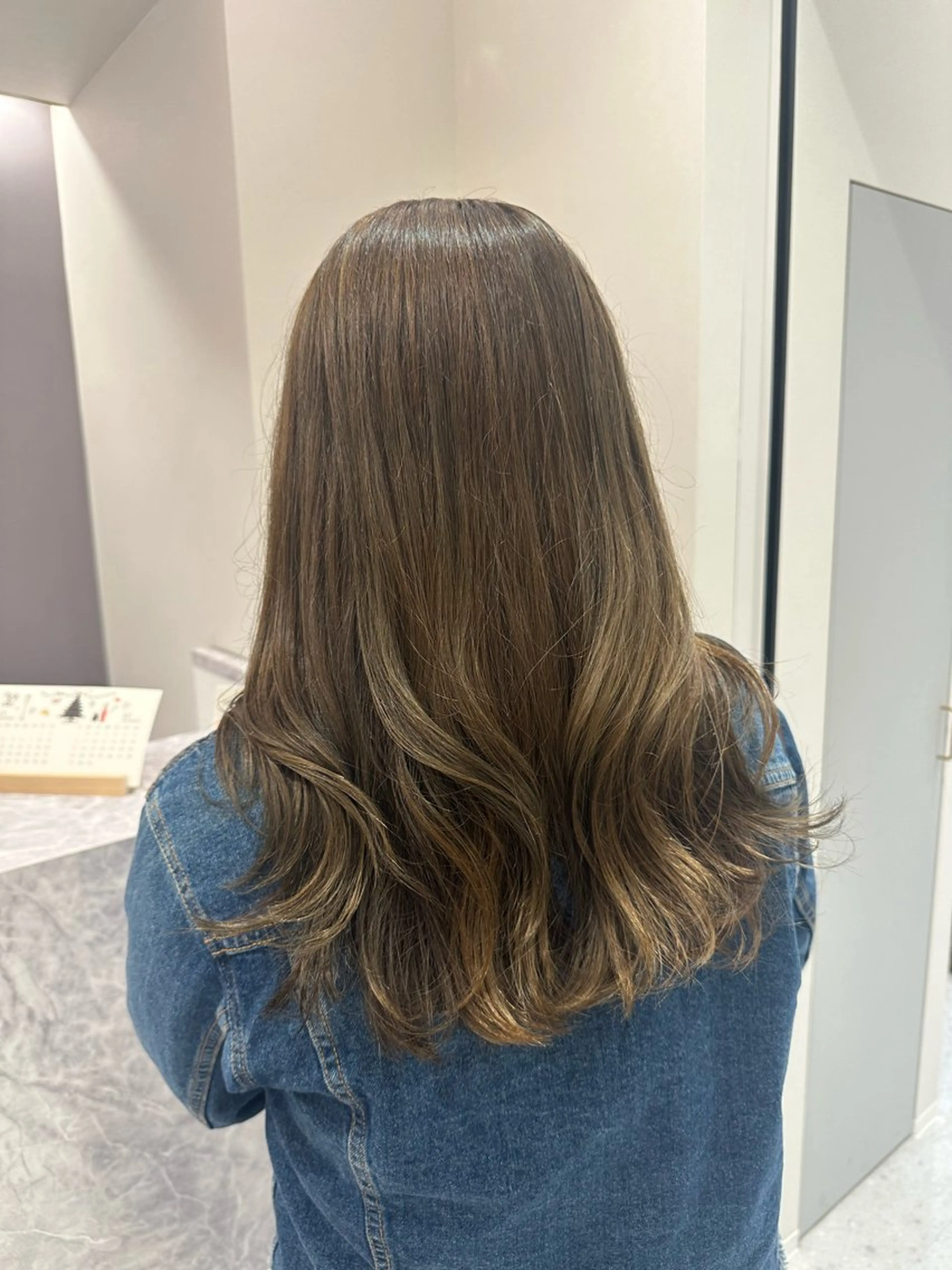 ロング カラー カット ヘアカラー トリートメント 韓国レイヤー✨ yasuko銀座のヘアスタイル