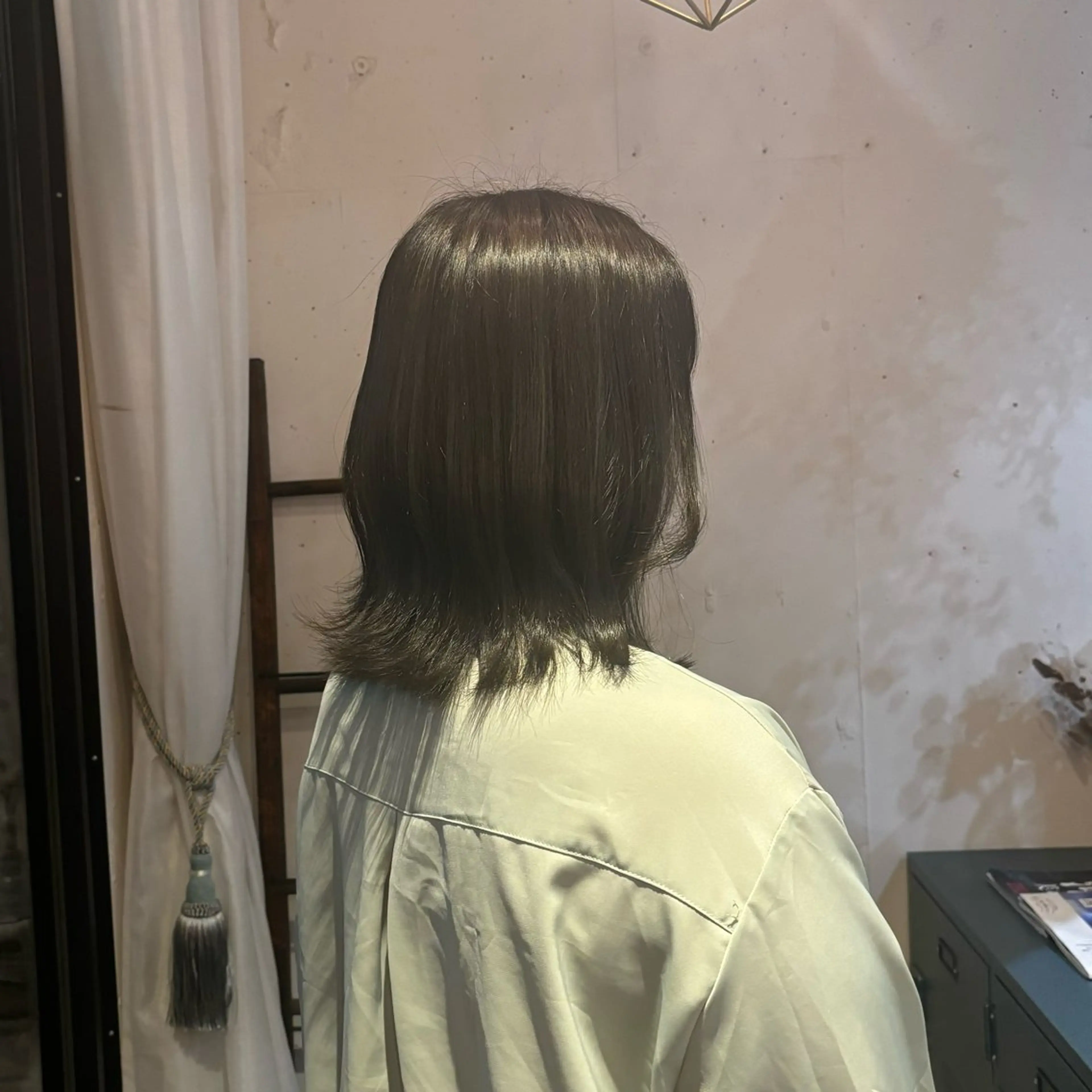 ミディアム カラー オリーブカラー カット ヘアカラー 🍒サクラ🍒 /透明感カラー/艶髪のヘアスタイル