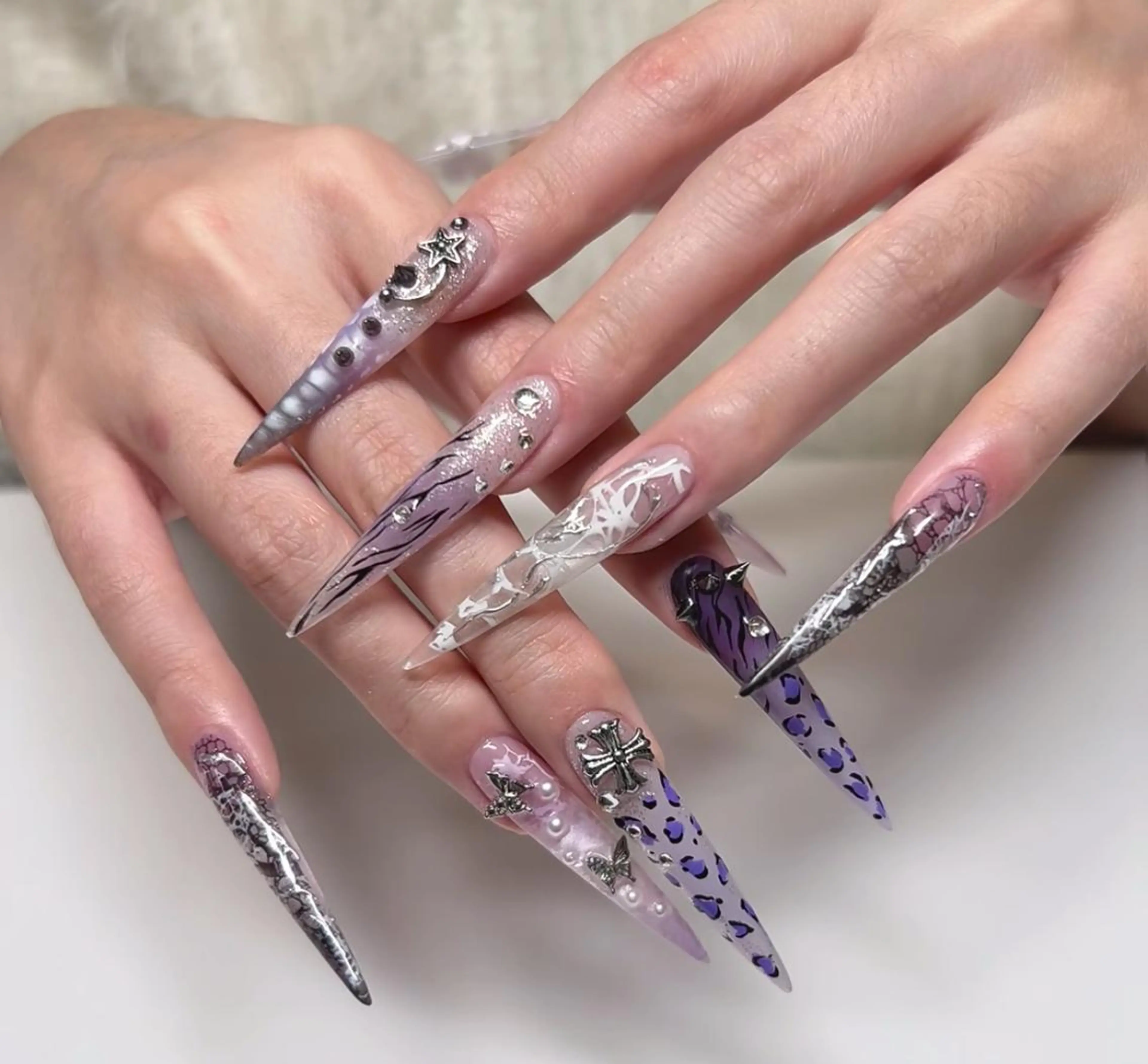 ネイル ハンドネイル エリ🫧 nail池袋東口のネイルデザイン