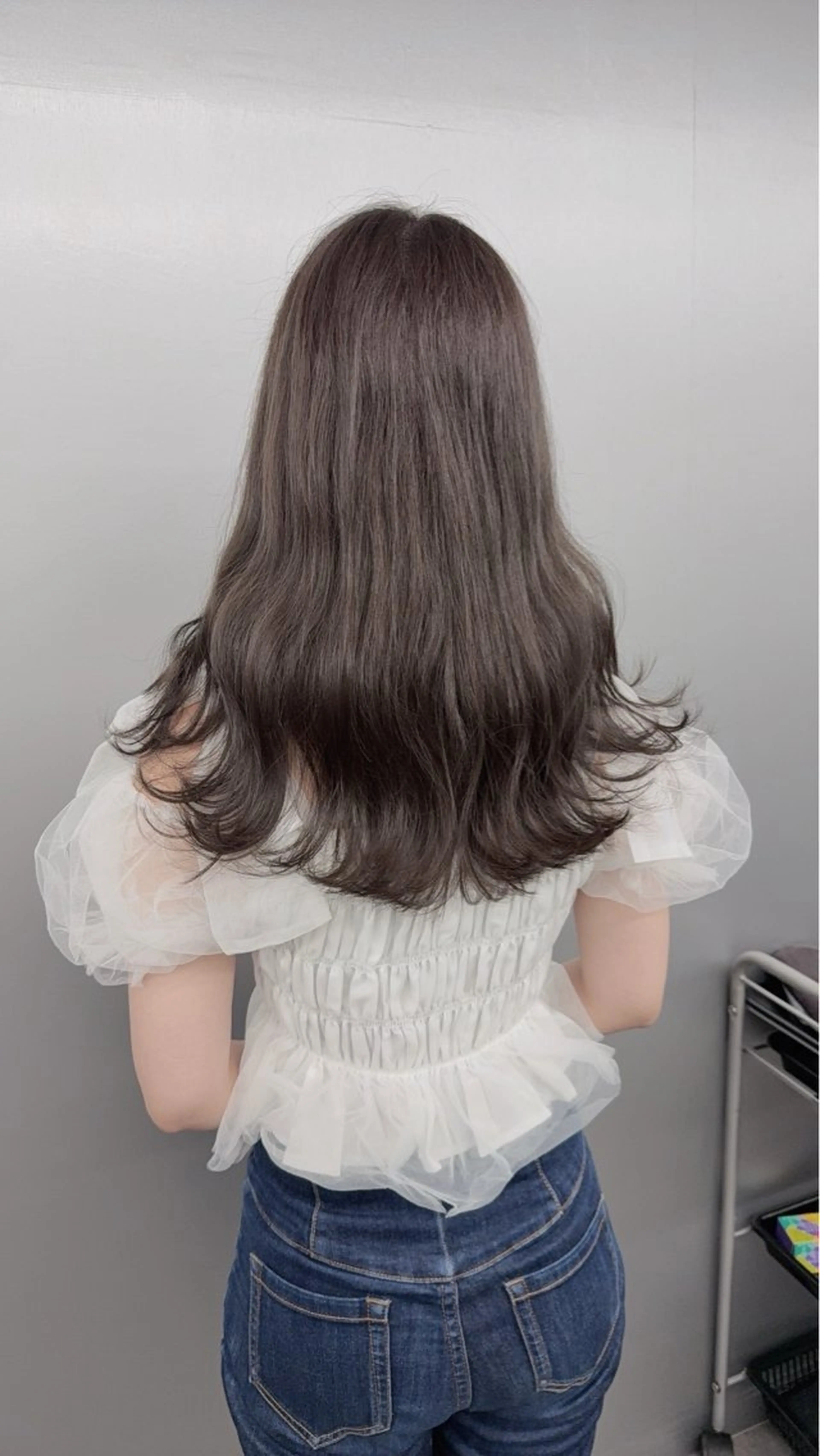ロング アッシュ アッシュグレー ヘアカラー トリートメント グレージュ 透明感 ブリーチなし田島晃汰のヘアスタイル