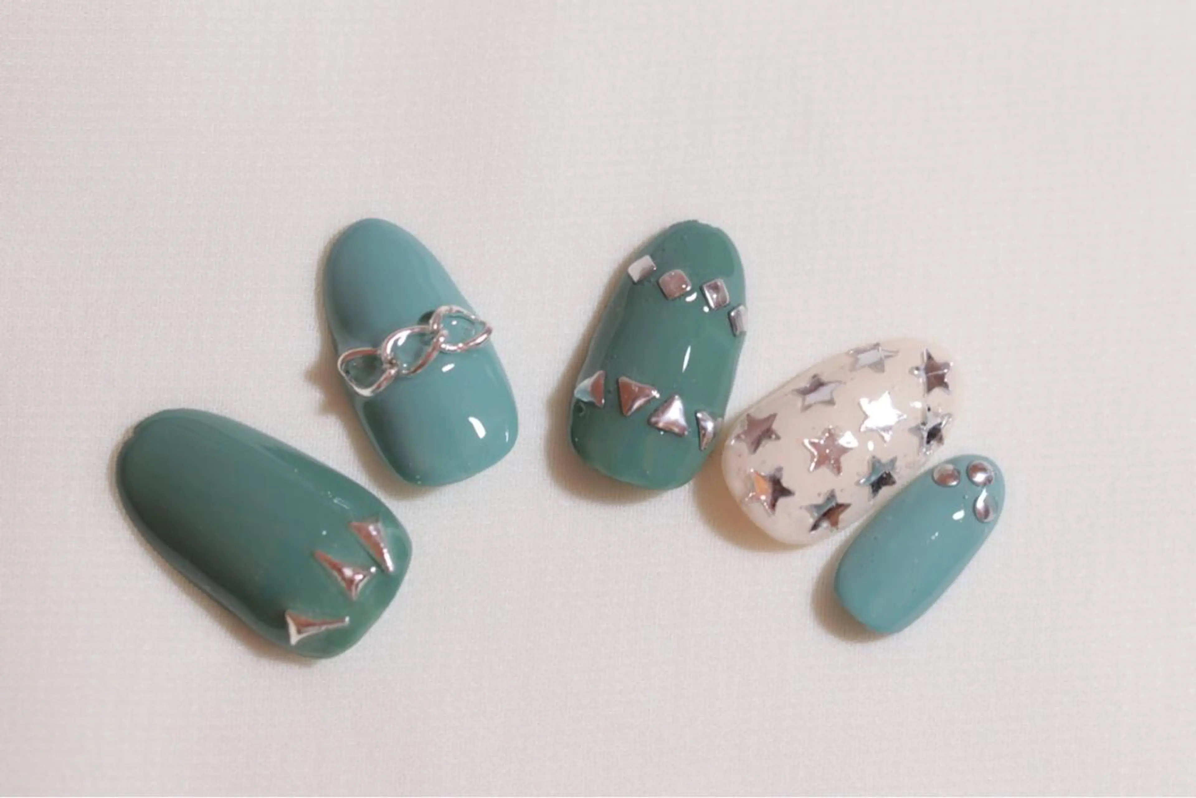 ネイル グラデーション ラメ(グリッター) ラメグラデーション ワンカラーネイル Nail &Beauty Salon ☆Kirari☆所属・ビューティサロン ☆Kirari☆のネイルデザイン