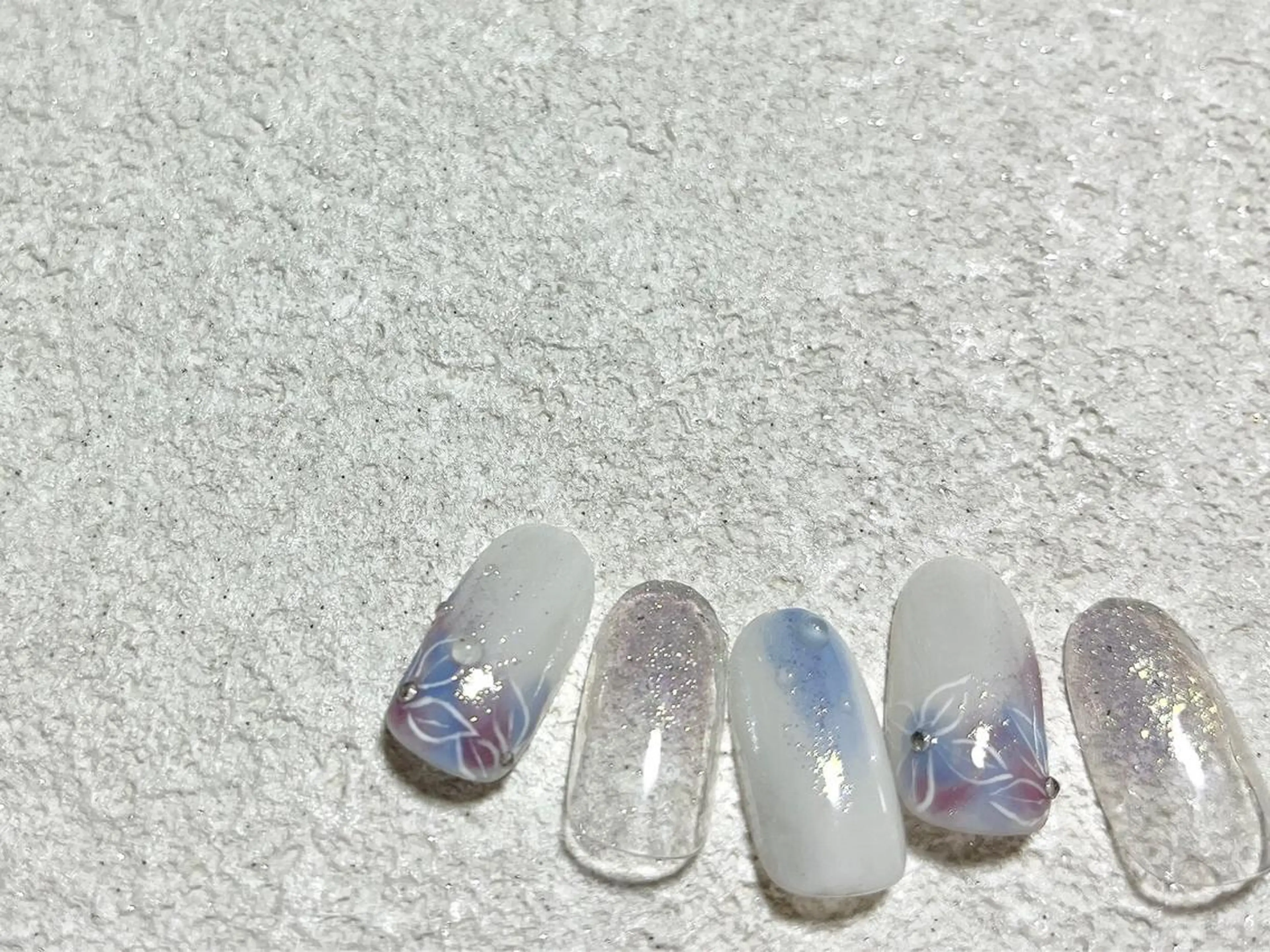 ネイル オーロラネイル フラワーネイル フットネイル フレンチネイル ジェルネイル kikinail 溝の口のネイルデザイン