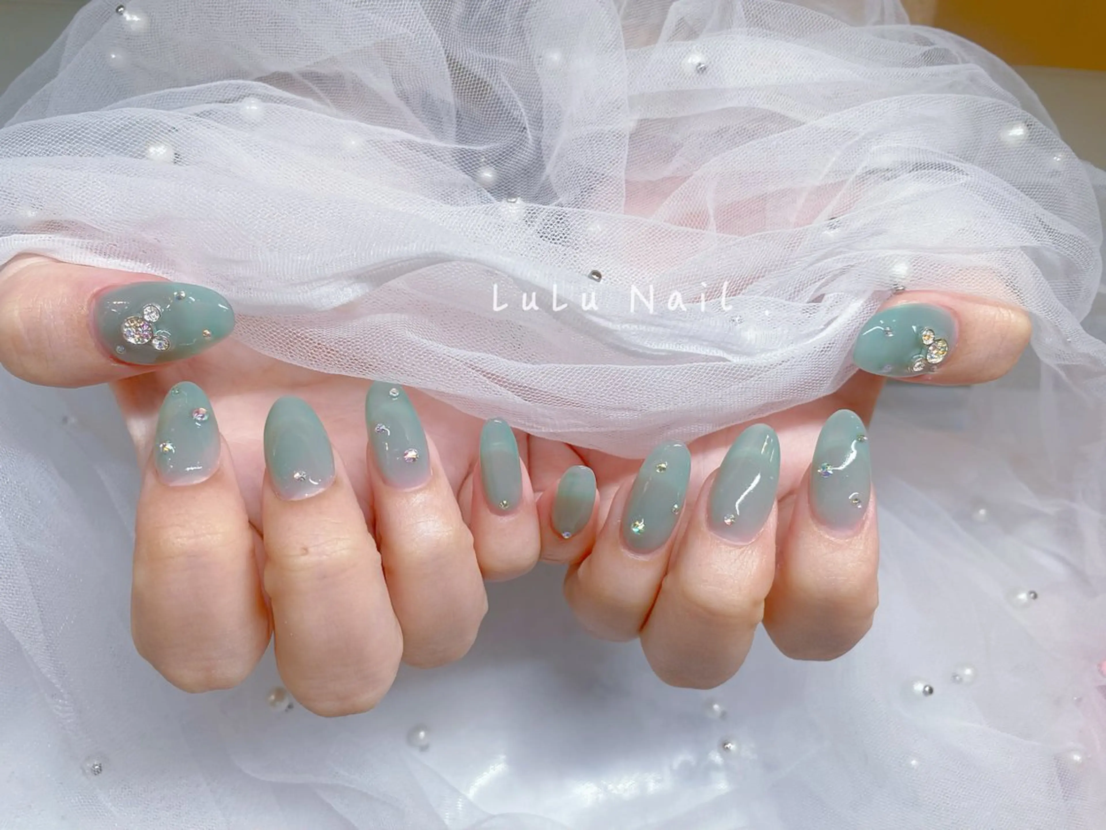 ネイル ハンドネイル LULU Nail  Salon 新宿所属・LU LU NailSalonのネイルデザイン