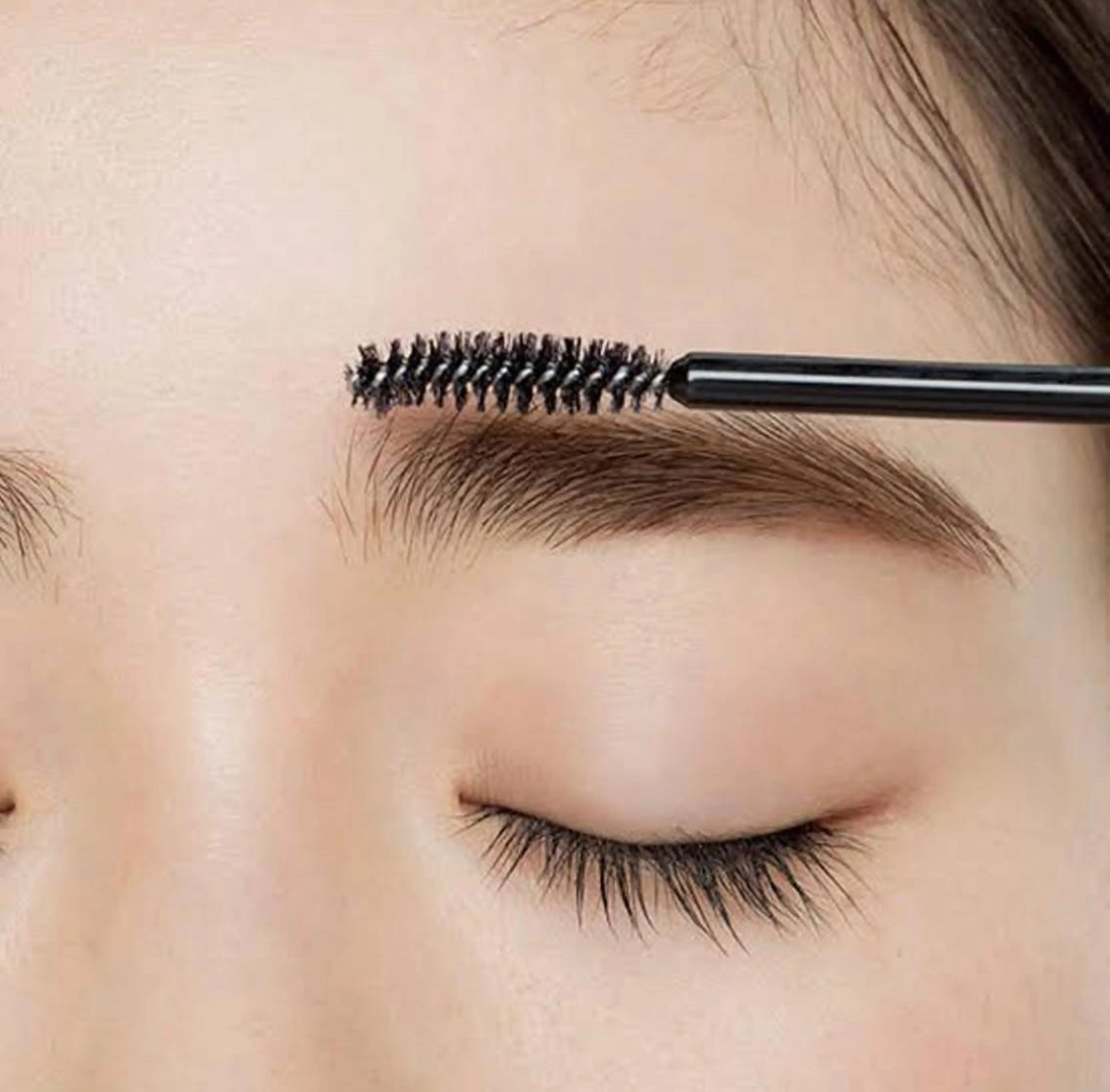 マツエク・マツパ 松井 優佳のヘアスタイル