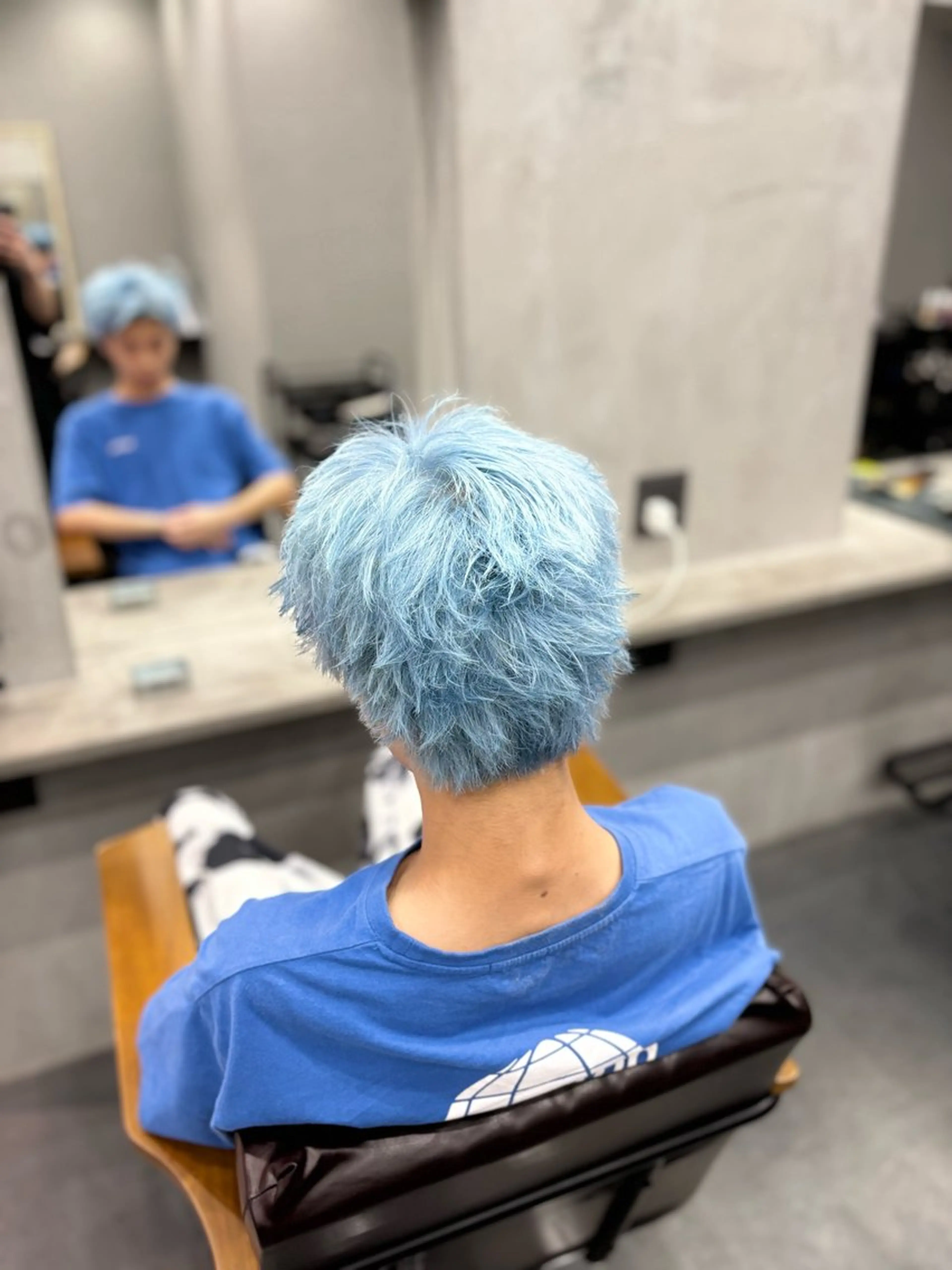 カラー 岩村 拓海のヘアスタイル