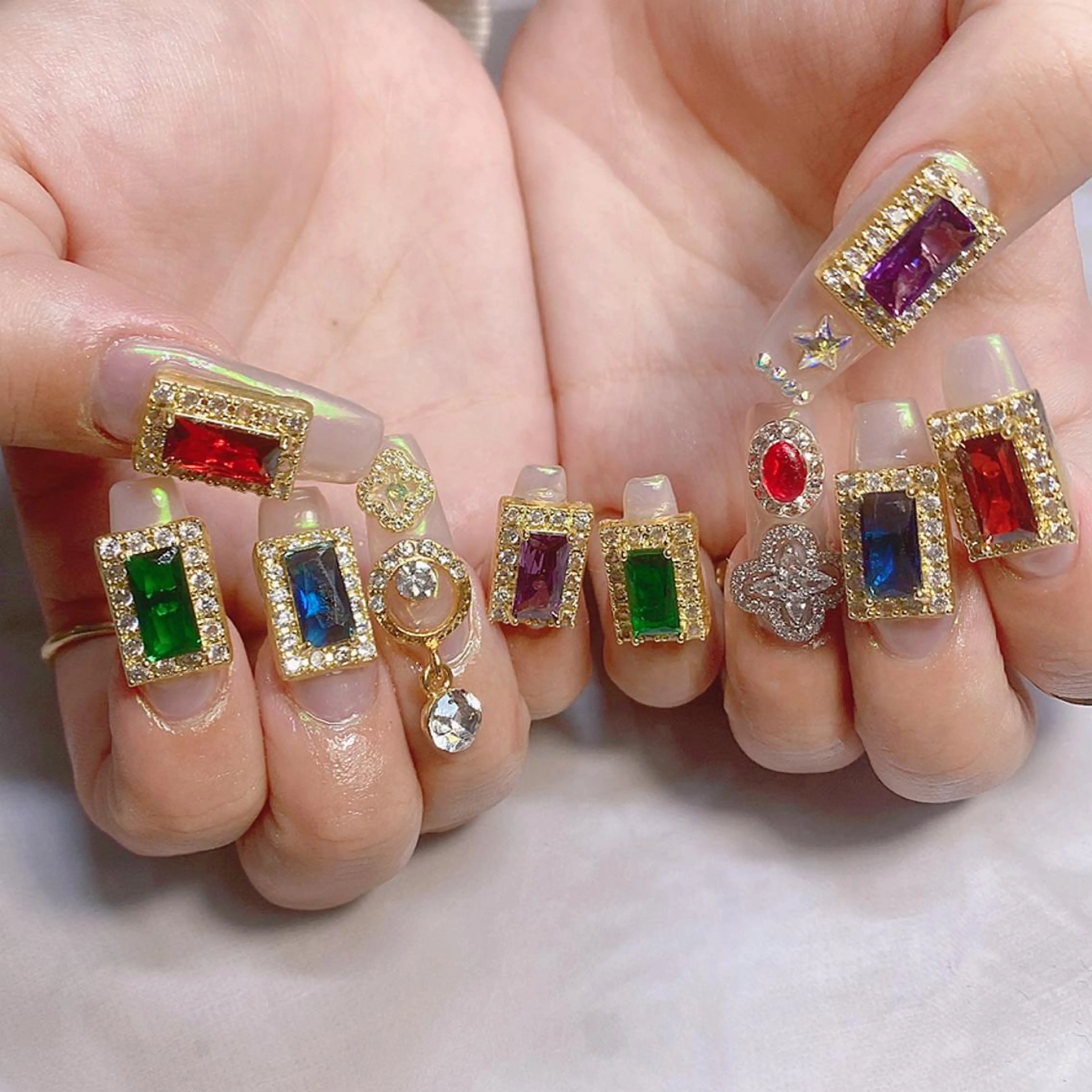 ネイル ハンドネイル RiLion💗 Risa🦋💜のネイルデザイン