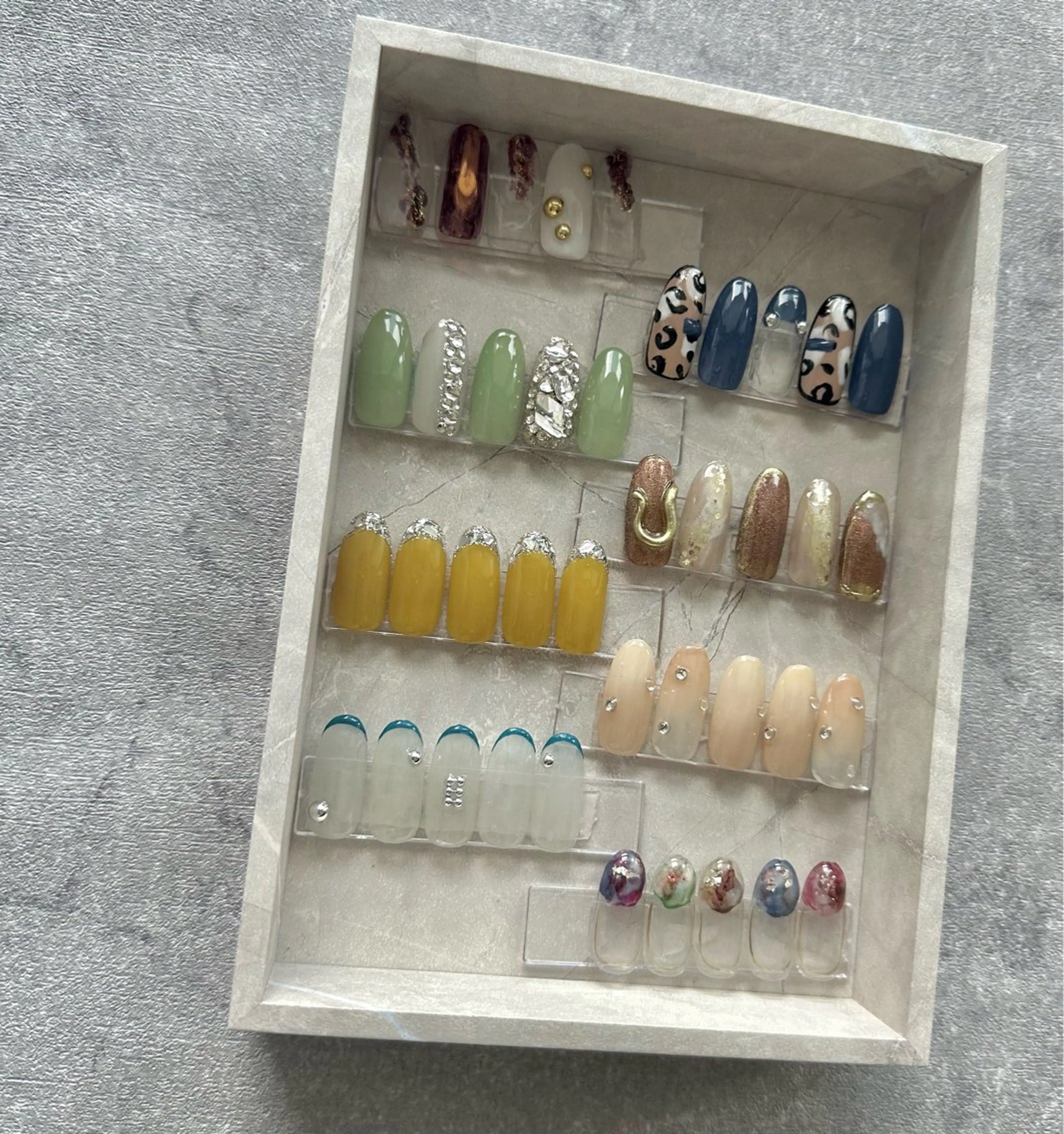 ネイル アートネイル ハンドネイル 【大阪本町 / ネイ ル】NAMI 🐻のネイルデザイン