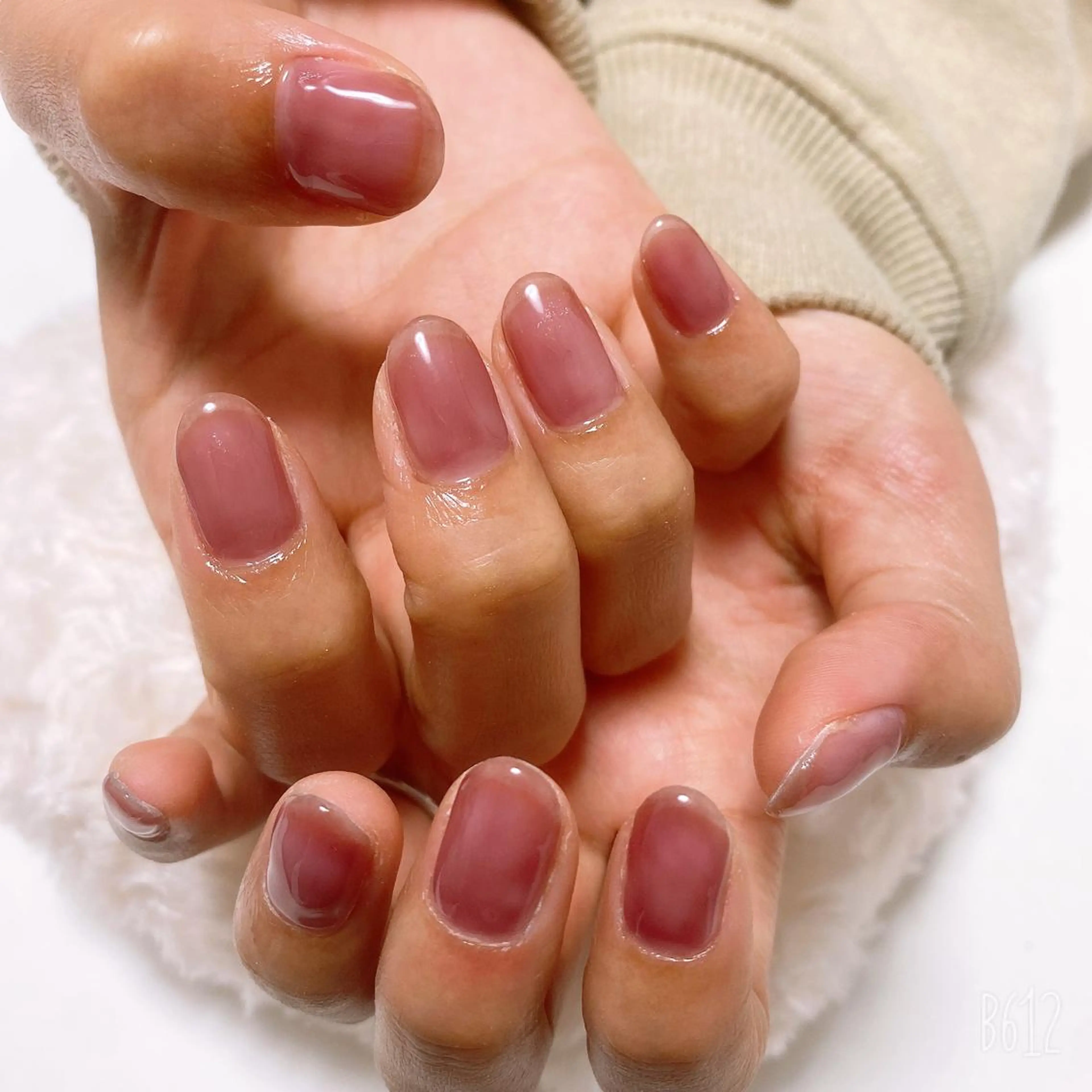 ネイル The Best Beauty受付担当のヘアスタイル