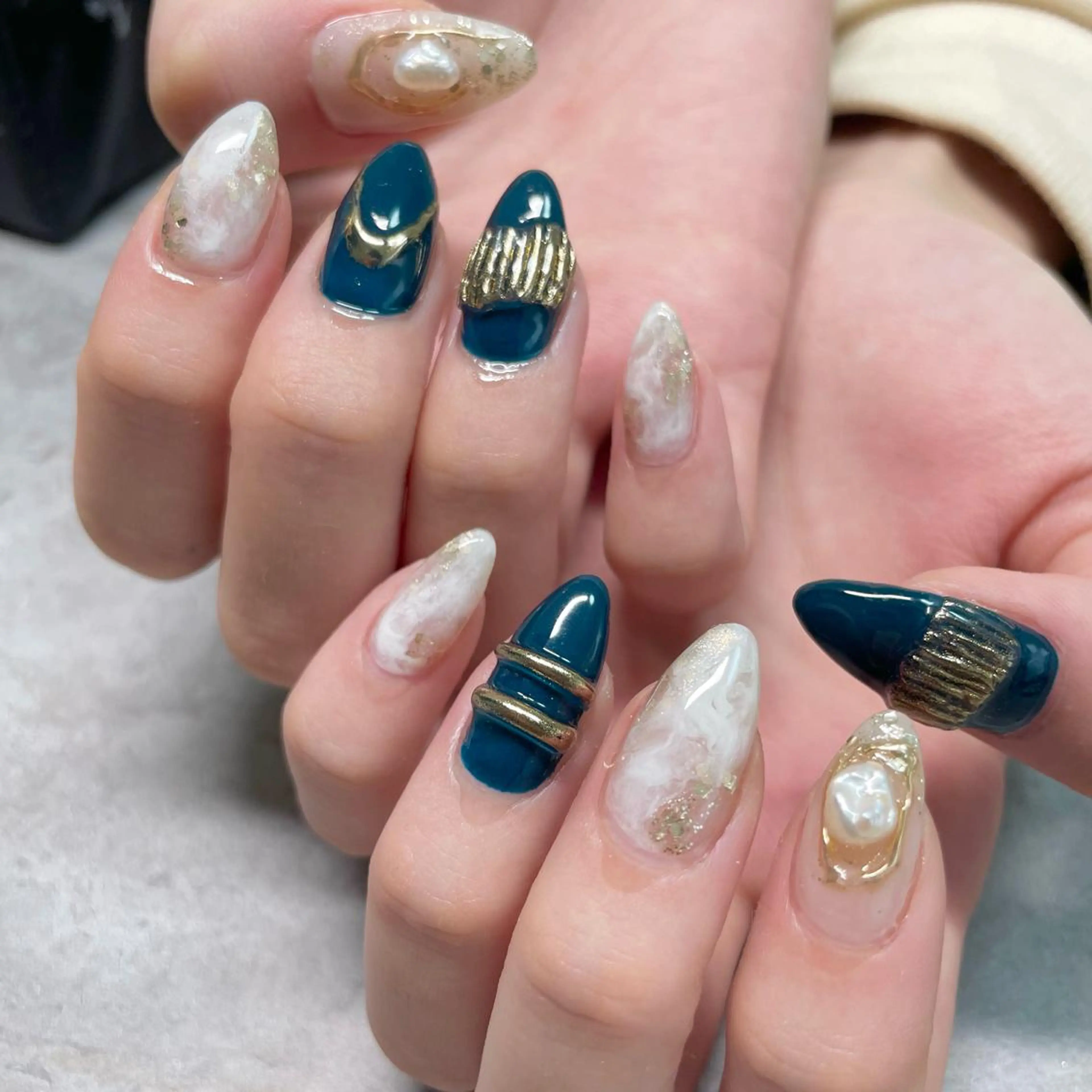 ミディアム ネイル Statice所属・YUNA FUKUDAのネイルデザイン