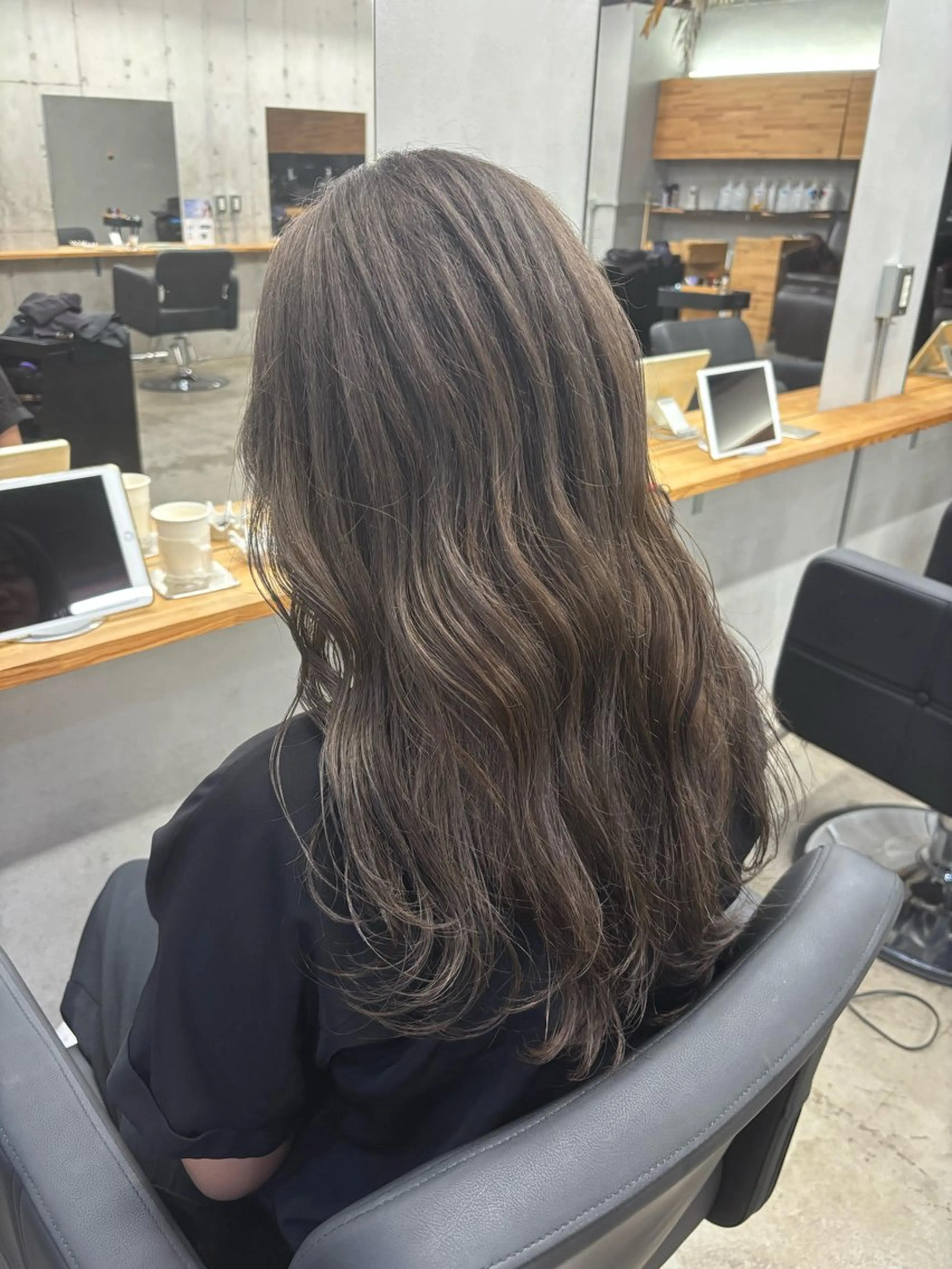 セミロング カラー カット ヘアカラー トリートメント mono / Manatoのヘアスタイル