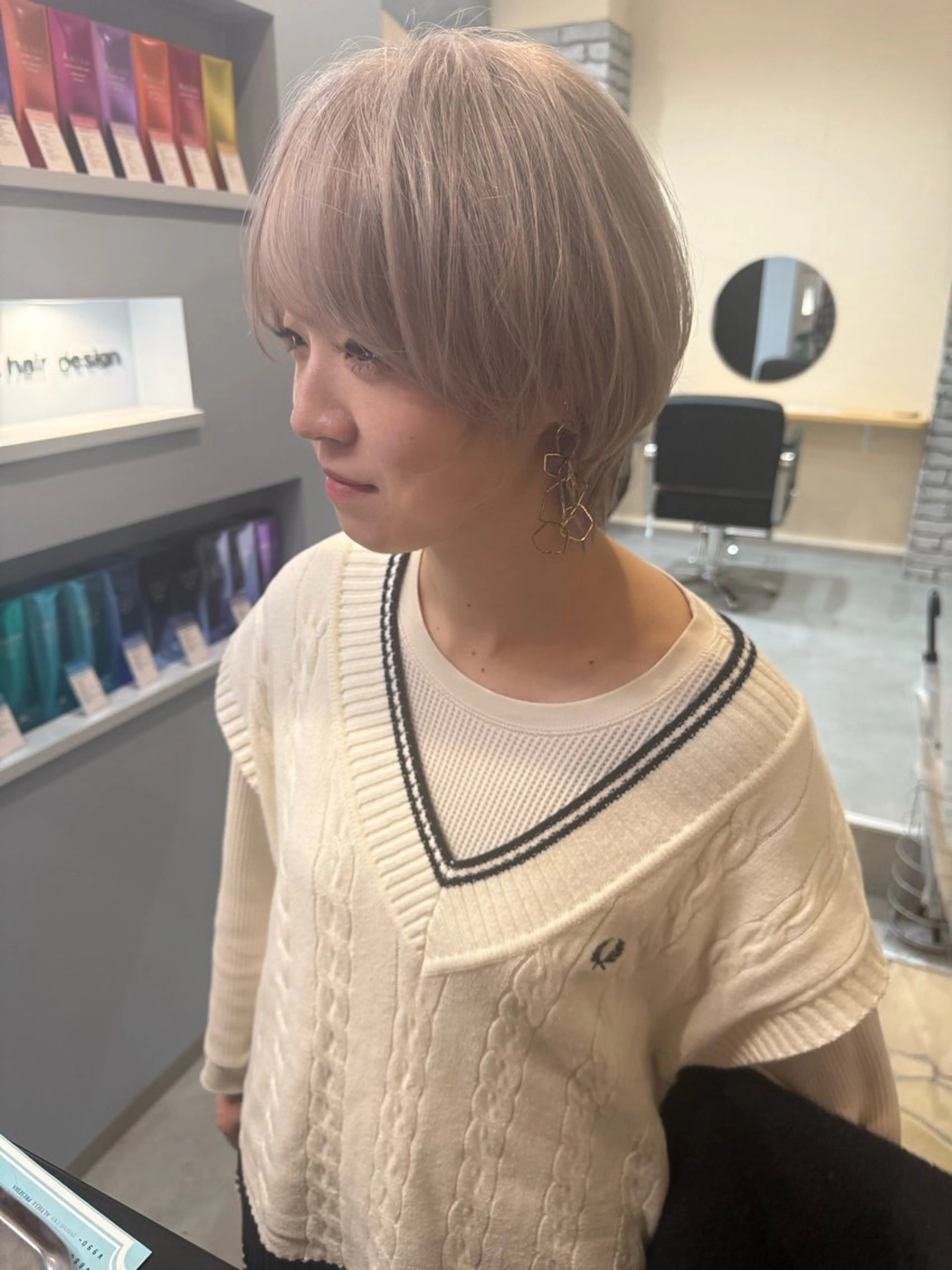 ショート ショートボブ ボブレイヤー ボブ ハッシュカット 髪質改善 ヘアカラー suii..hair designのヘアスタイル