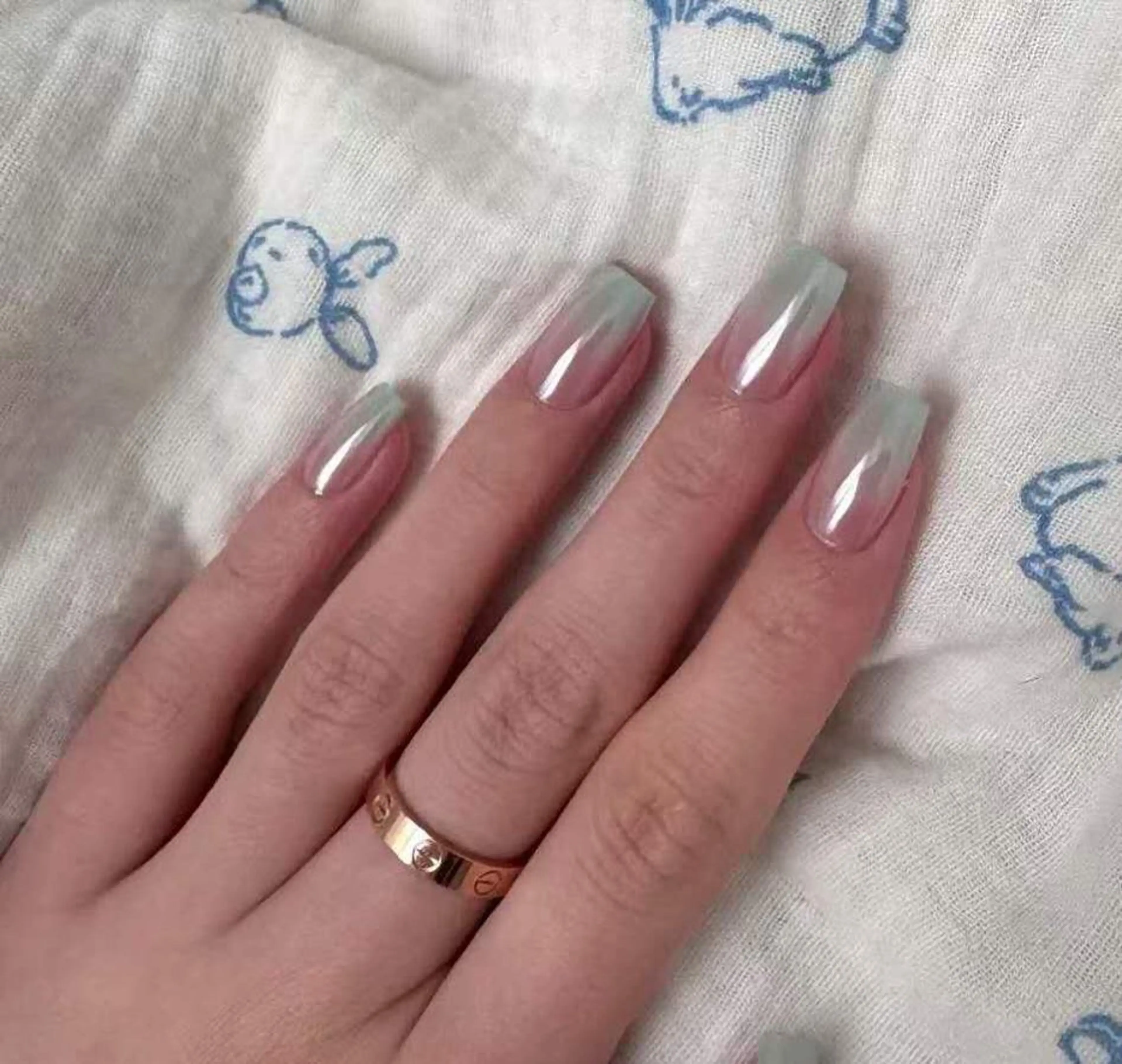 ネイル オーロラネイル フラワーネイル フットネイル フレンチネイル ジェルネイル ハンドネイル BabyYouMi ねねのネイルデザイン