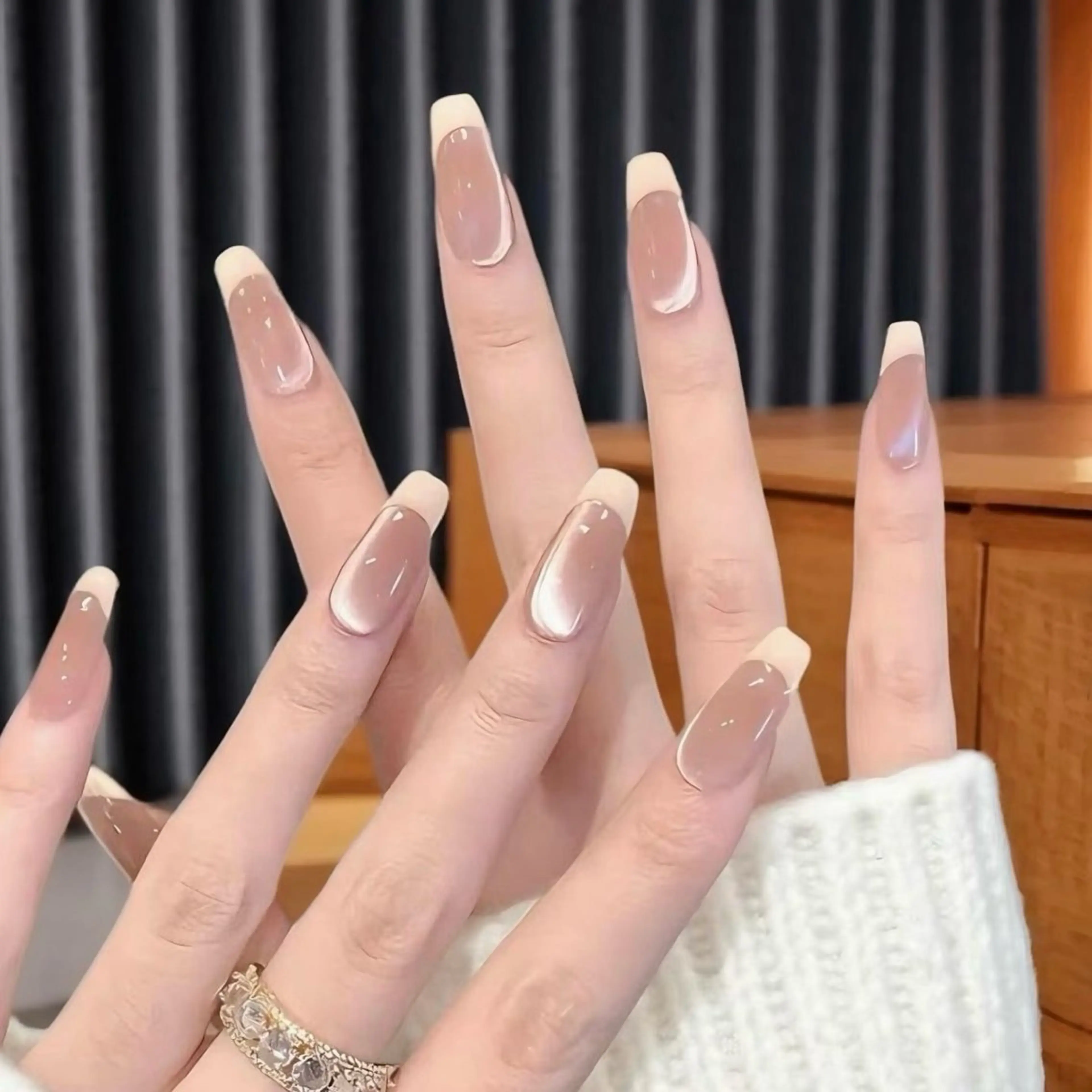 ネイル ATULA Nail 💅チップ長さだしのネイルデザイン
