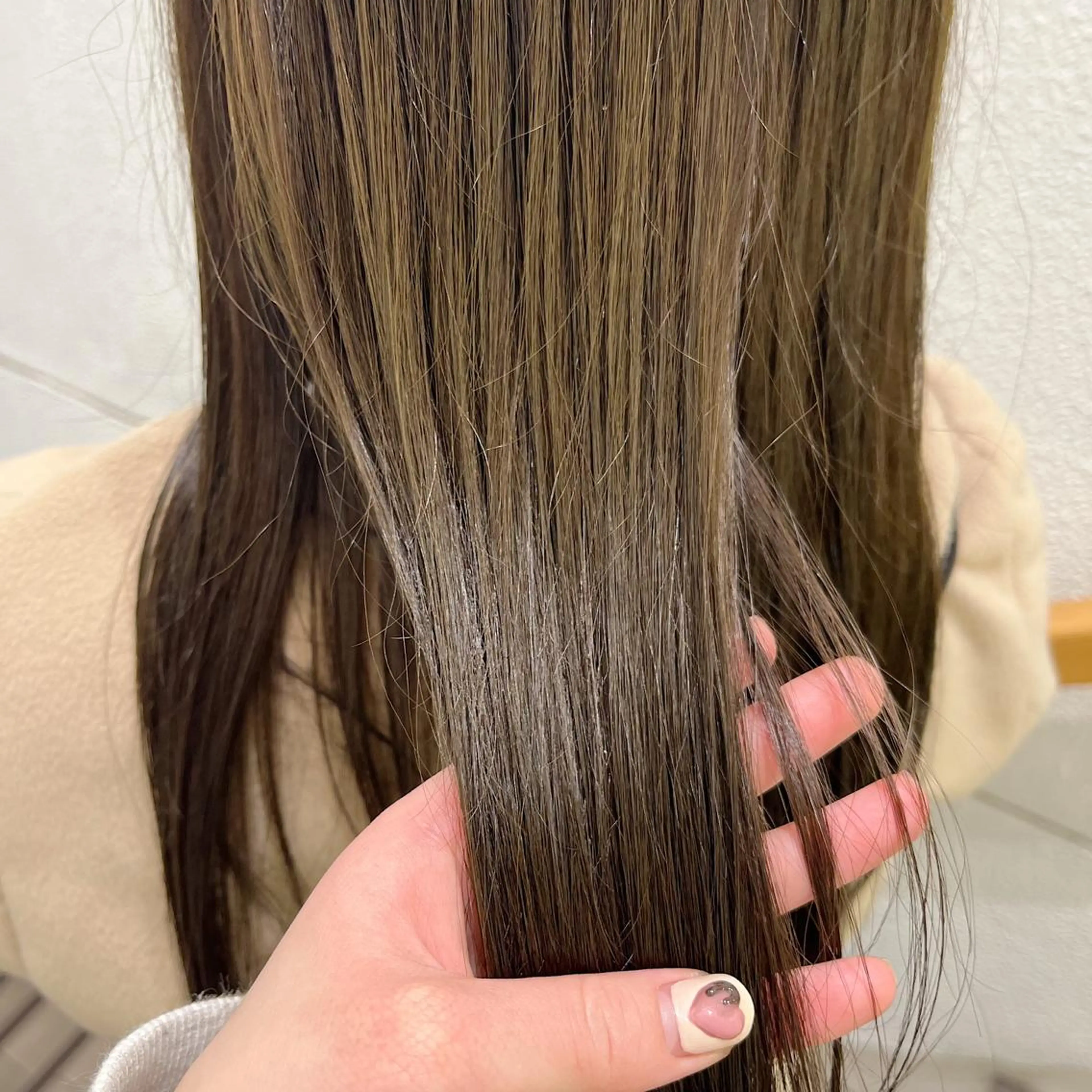 ロング カラー ハイトーンカラー☁️ 西條 楓花のヘアスタイル