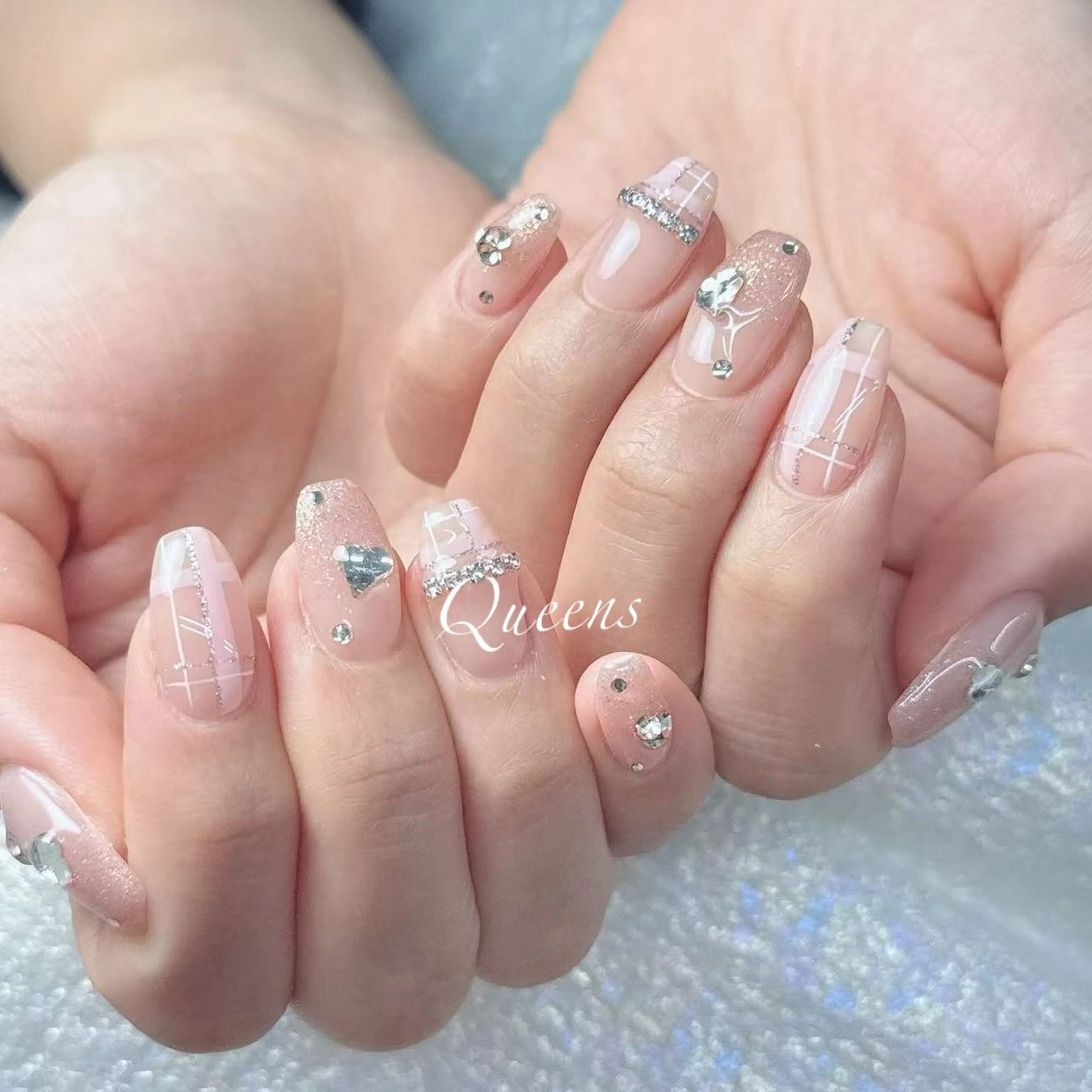 ネイル ハンドネイル Queens 榊 まおのネイルデザイン