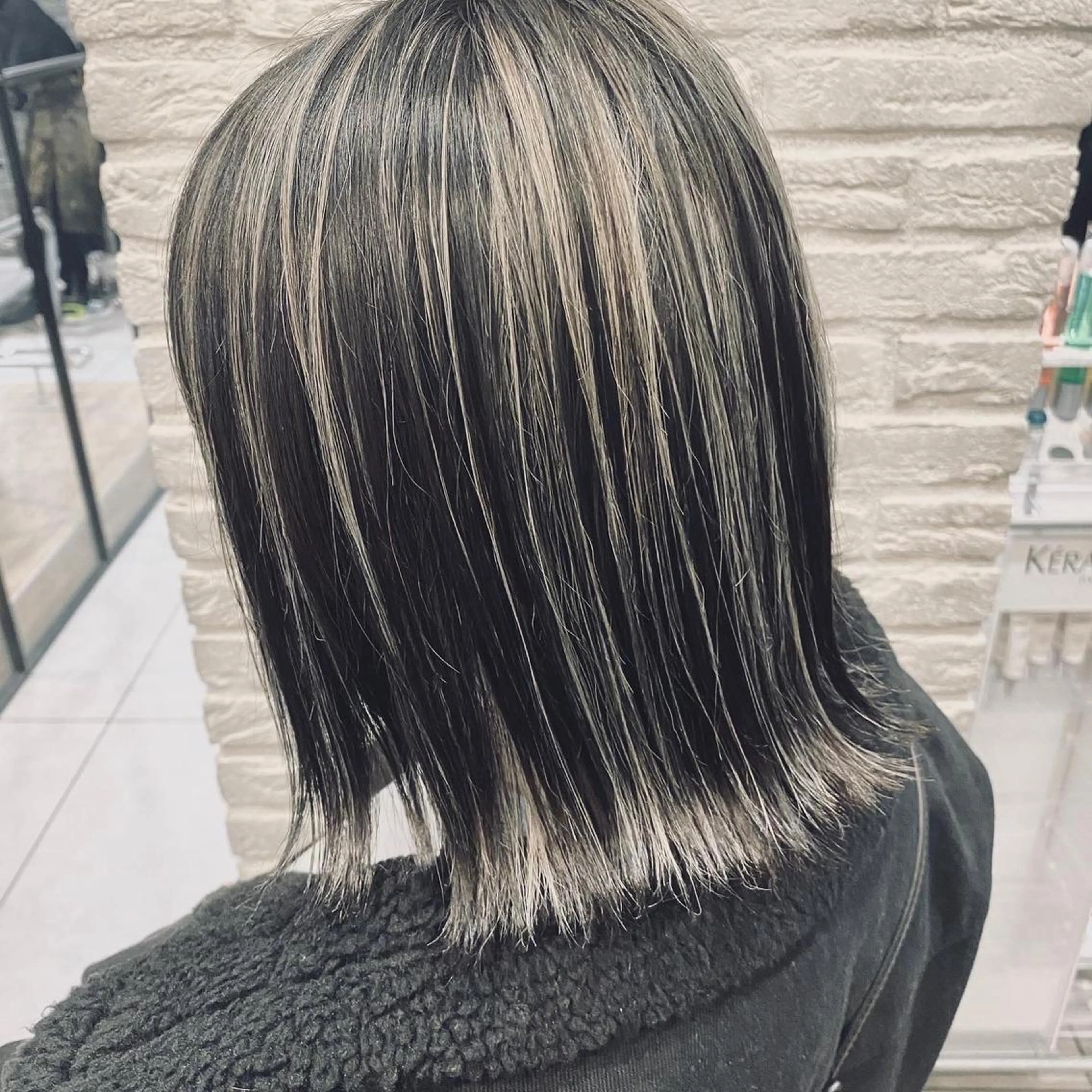 ミディアム カラー ブリーチ ハイライトカラー ハイライト THINK SHOP KANTAのヘアスタイル