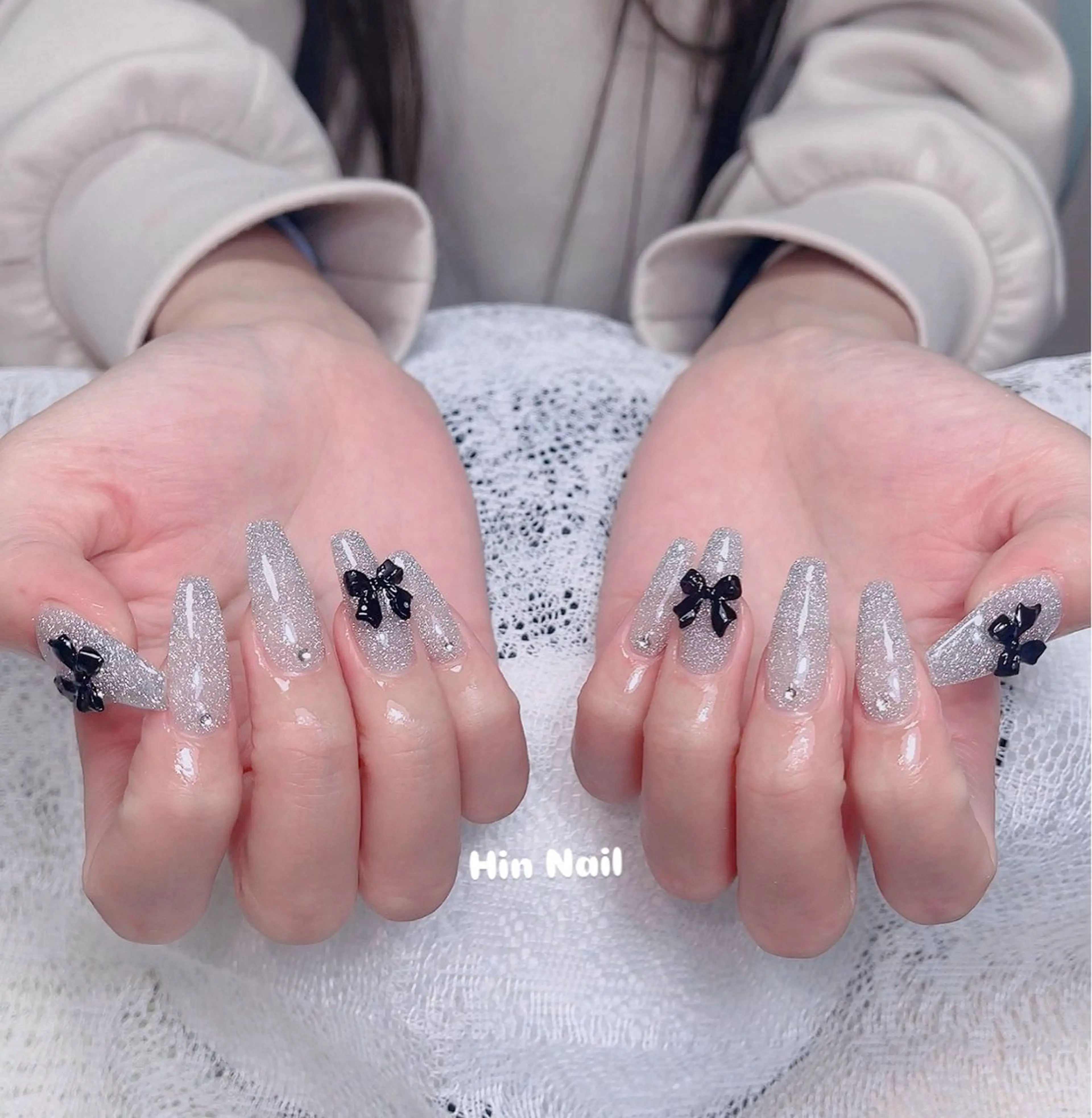 ネイル リボン HIN NAILのネイルデザイン
