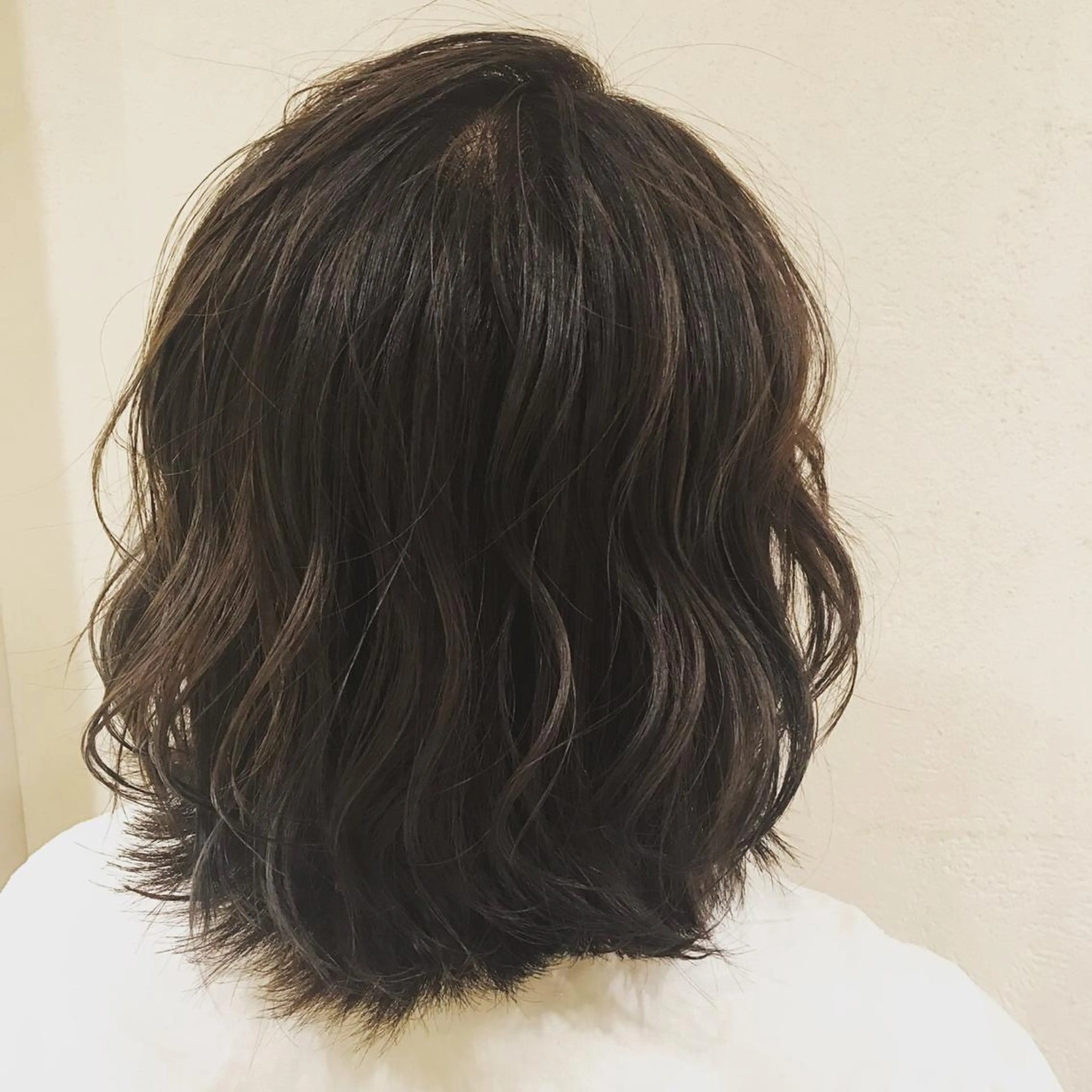 ミディアム カラー パーマ ヘアアレンジ 厚地 伽寧のヘアスタイル